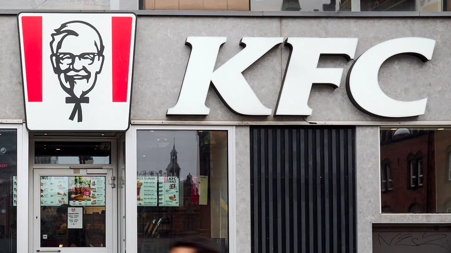 Ny partner på plads: Skandaleramt fastfoodkæde genåbner i Danmark