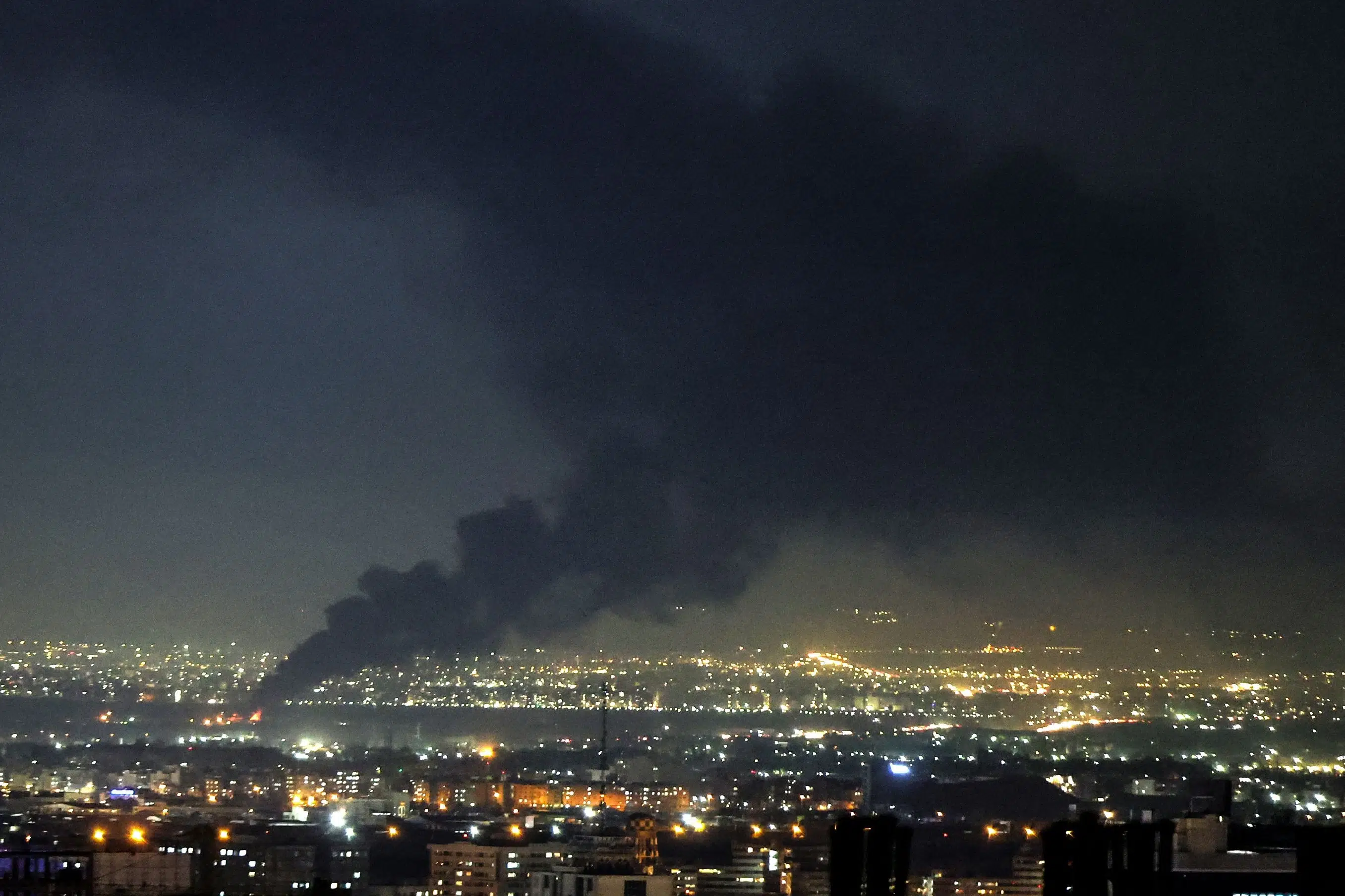 Iran inden Trumps frist: Vi er klar til alle scenarier