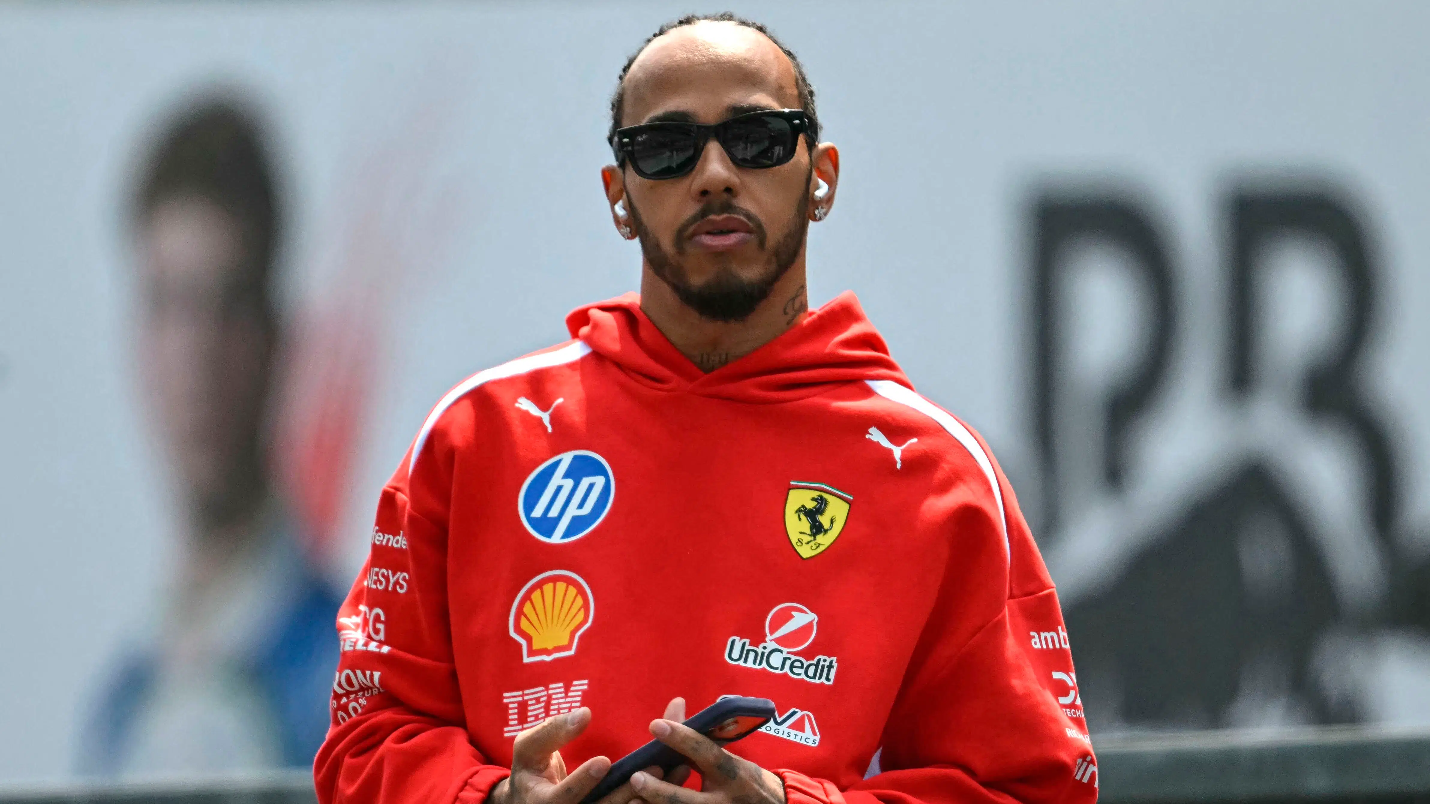 Lewis Hamilton sætter ny ild til romancerygter: Kim Kardashian dukker pludselig op