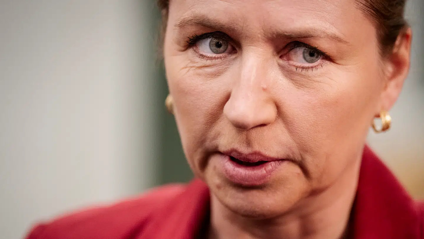 Mette Frederiksen (S) har igen og igen meldt ud, at hun vil have en stram udlændingepolitik.