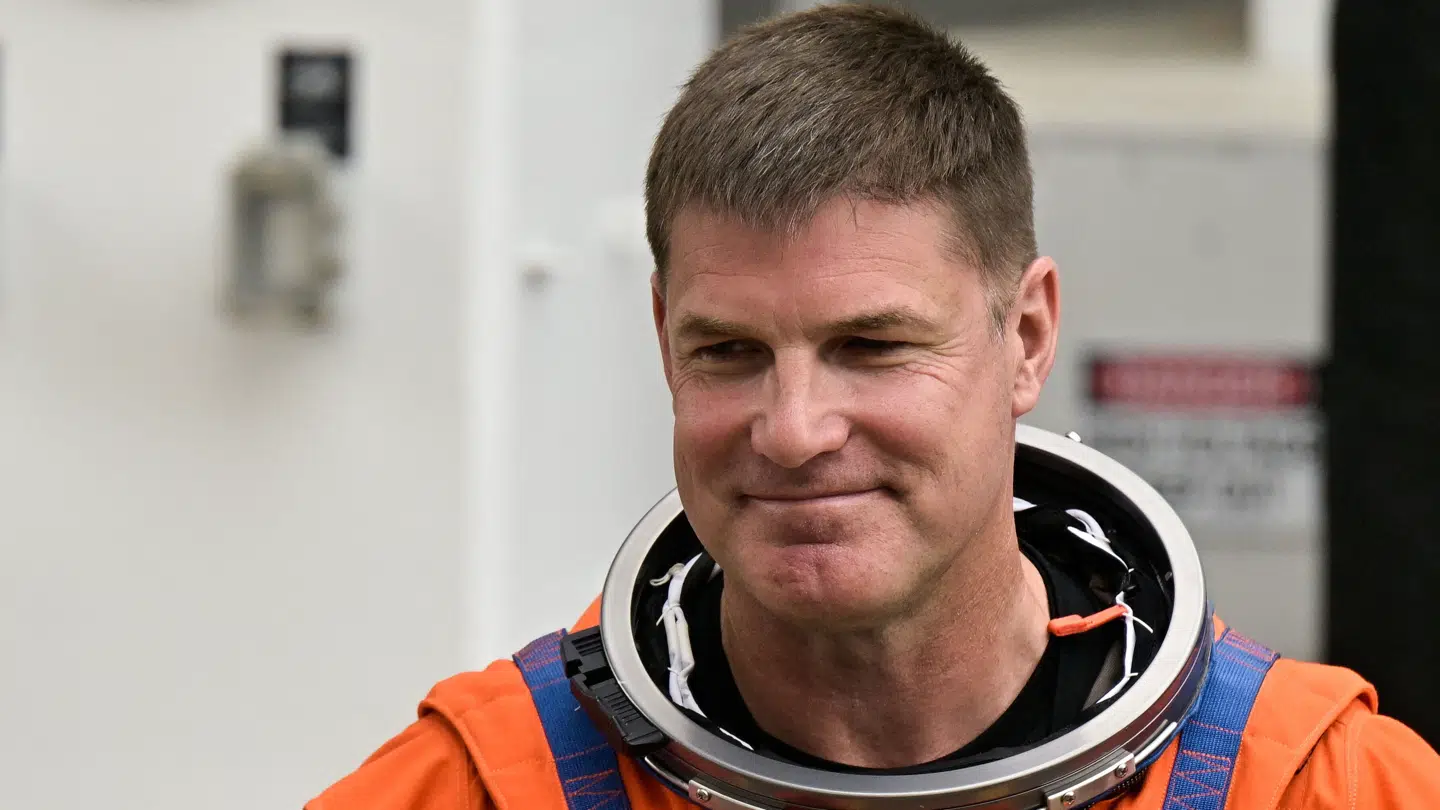 Canadian Space Agency-astronaut Jeremy Hansen har danske rødder, skriver hans mor i en mail.