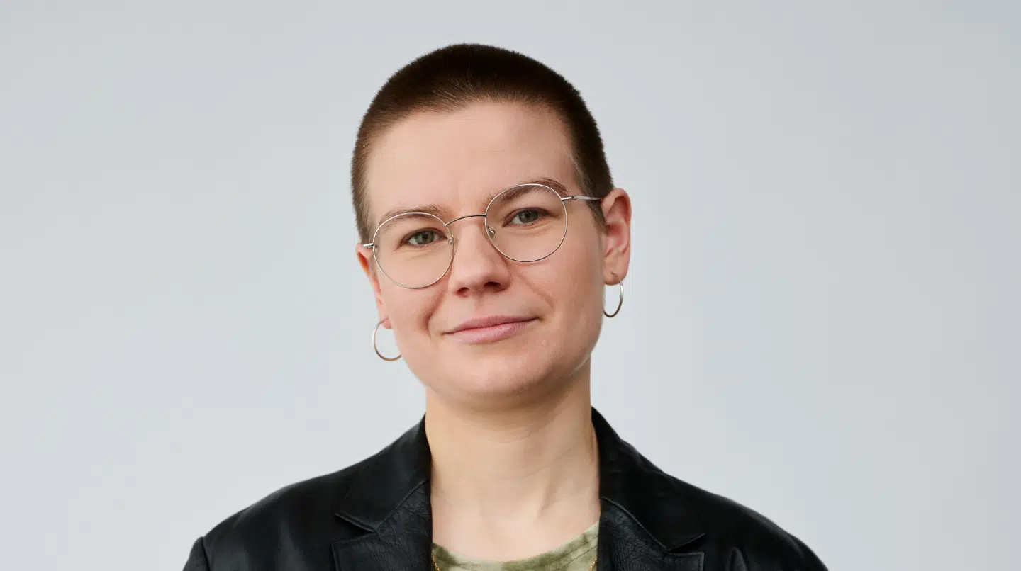 Anna Bjerre Johansen (Å) har siden været klimaaktivist og en del af Den Grønne Ungdomsbevægelse. Hun er netop blevet valgt ind i Folketinget for Alternativet.