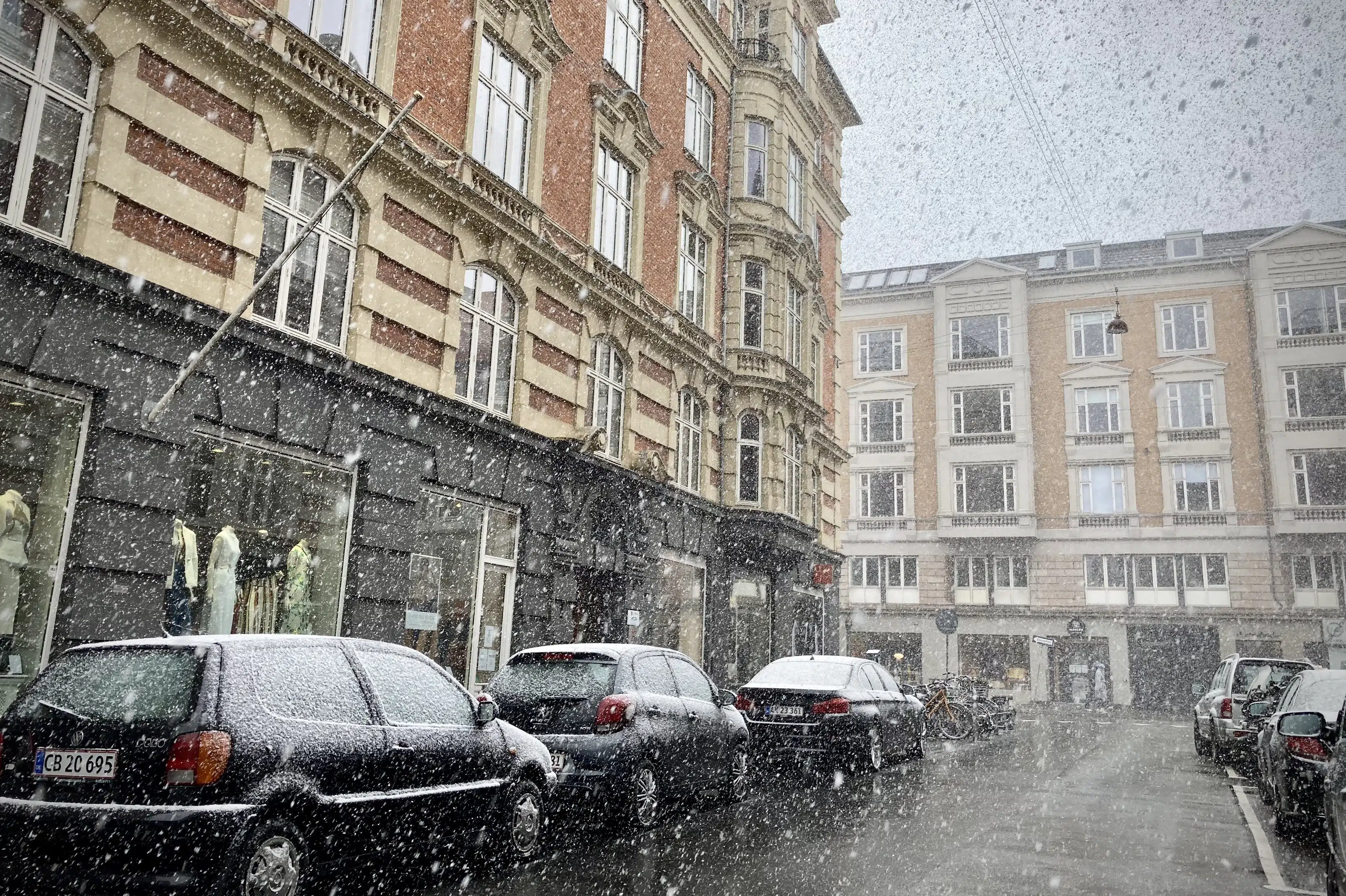Store dele af Jylland og Fyn kan fredag vågne til snevejr