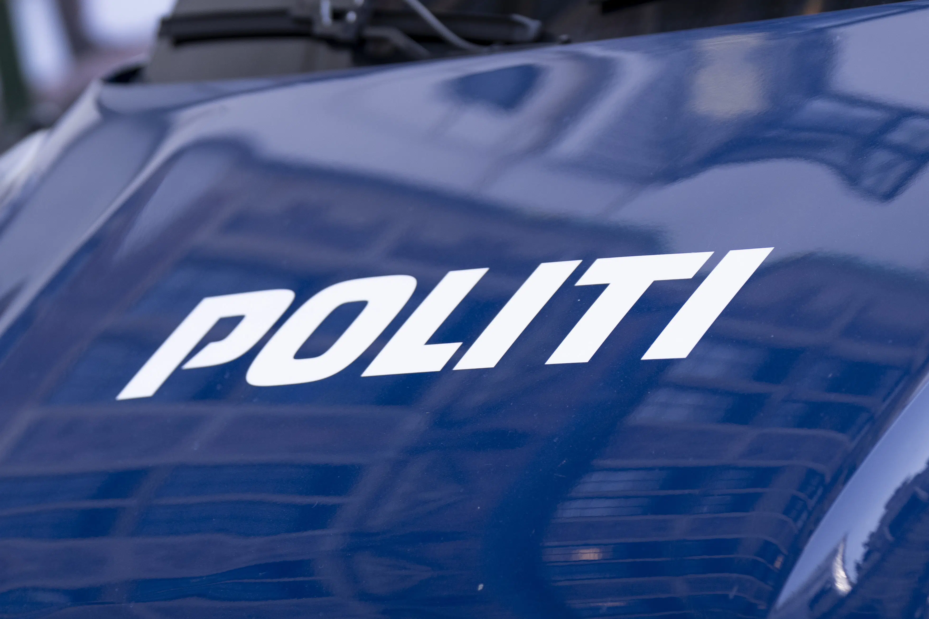 Beruset bilist truer politiet efter slingrekørsel i Odense