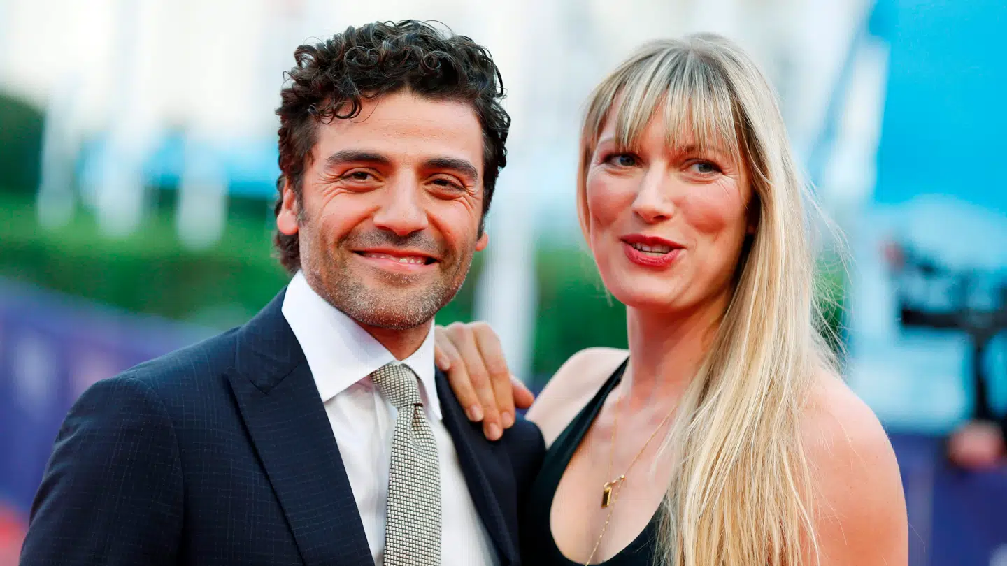 Oscar Isaac er gift med den danske filminstruktør Elvira Lind.