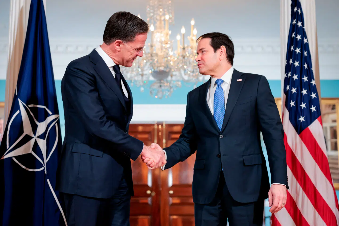 NATOs generalsekretær, Mark Rutte, var onsdag i Washington, hvor han mødtes med både udenrigsminister Marco Rubio og senere præsident Donald Trump. Her luftede amerikanerne deres frustration over NATO.