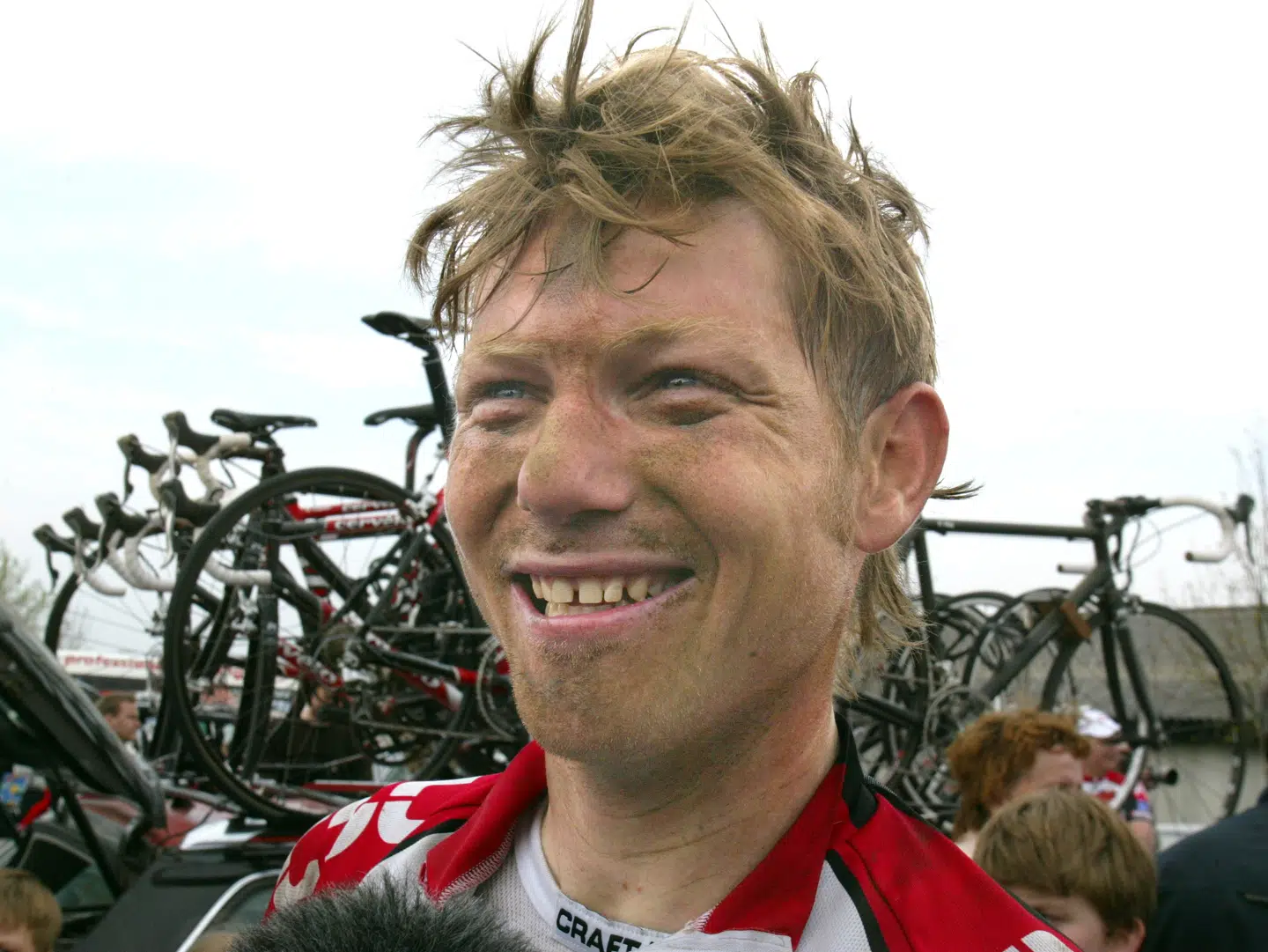 Frank Høj kredser i sin nye erindringsbog om, hvordan han forsøgte at finde fred med sig selv efter mange år som professionel cykelrytter, der krævede alt af ham.