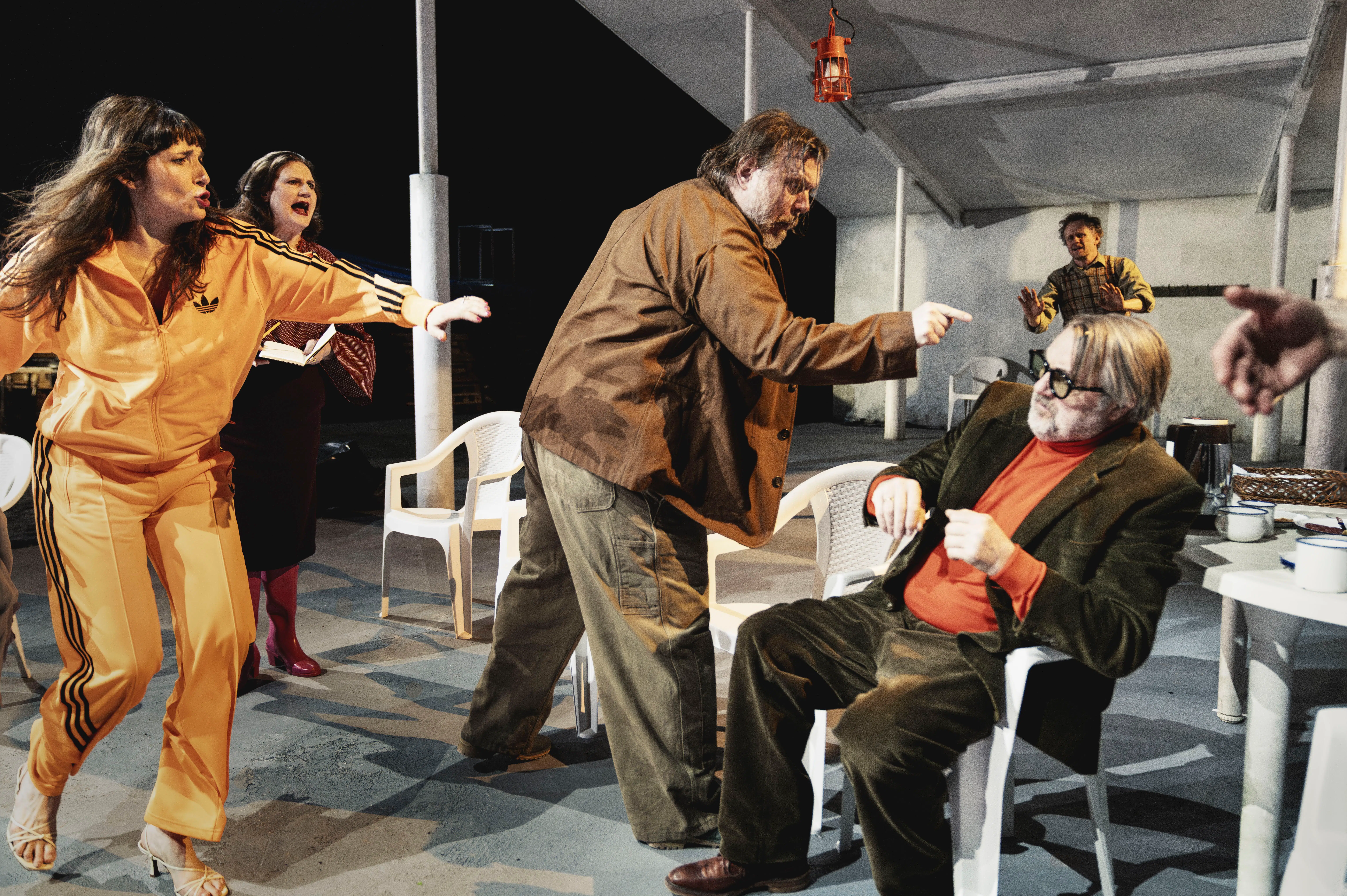 Dansk teaters mest magtfulde stilling bliver snart ledig – og Jakob Steen Olsen har én oplagt kandidat