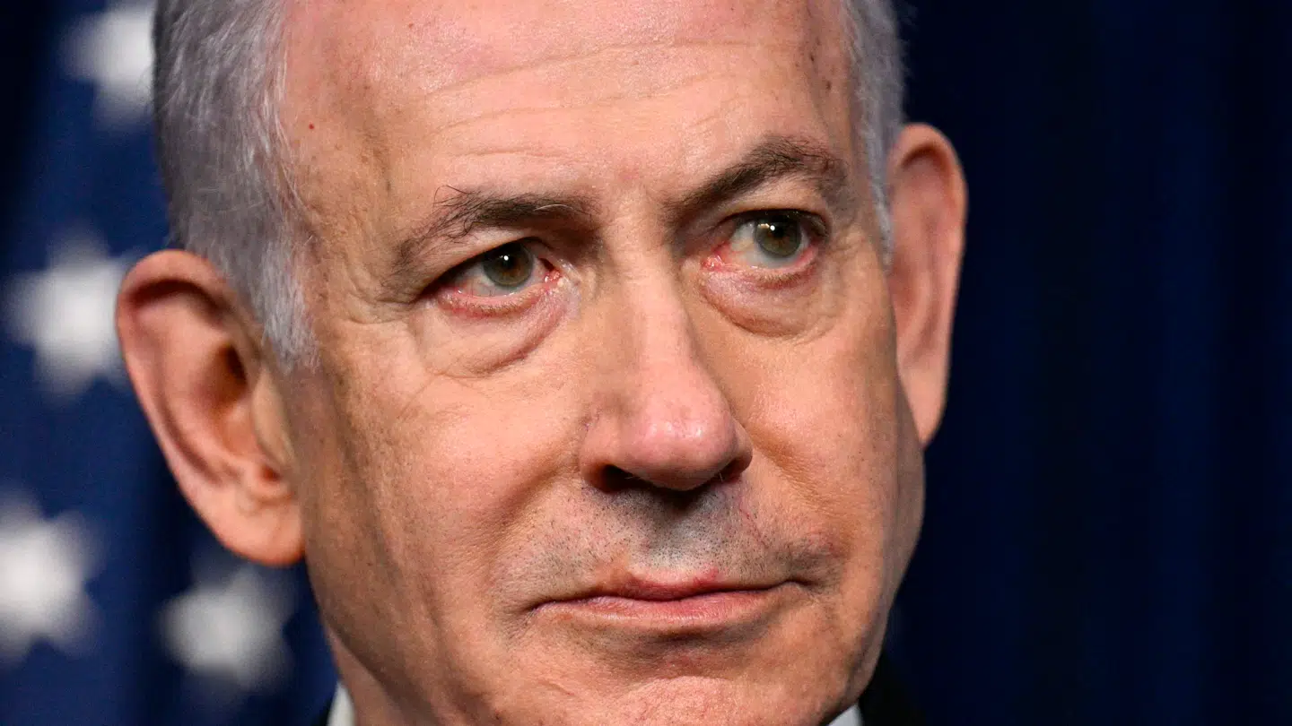 Israels premierminister Benjamin Netanyahu vil indlede direkte forhandlinger med Libanon.