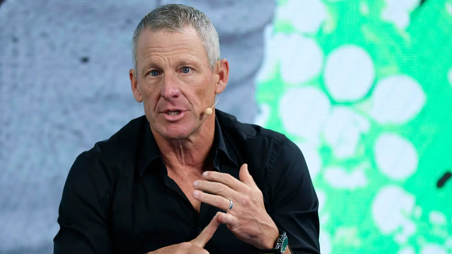 Lance Armstrong mener, at Jonas Vingegaard bør gemme sig den kommende tid.