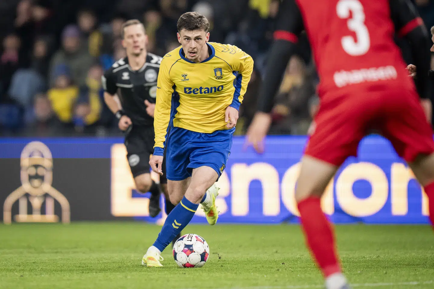 Benjamin Tahirovic er taget til nåde af træner Steve Cooper i Brøndby. (Arkivfoto).