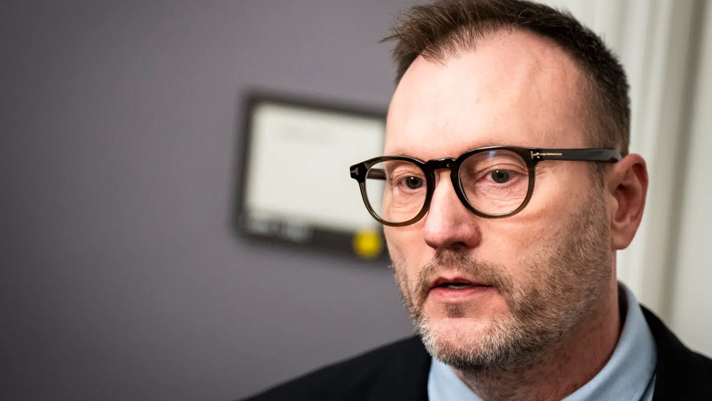 Formand for Borgernes Parti Lars Boje Mathiesen har haft en hård start i Folketinget med en række opsigtsvækkende sager. Nu modtager han også hård kritik fra sit eget bagland.