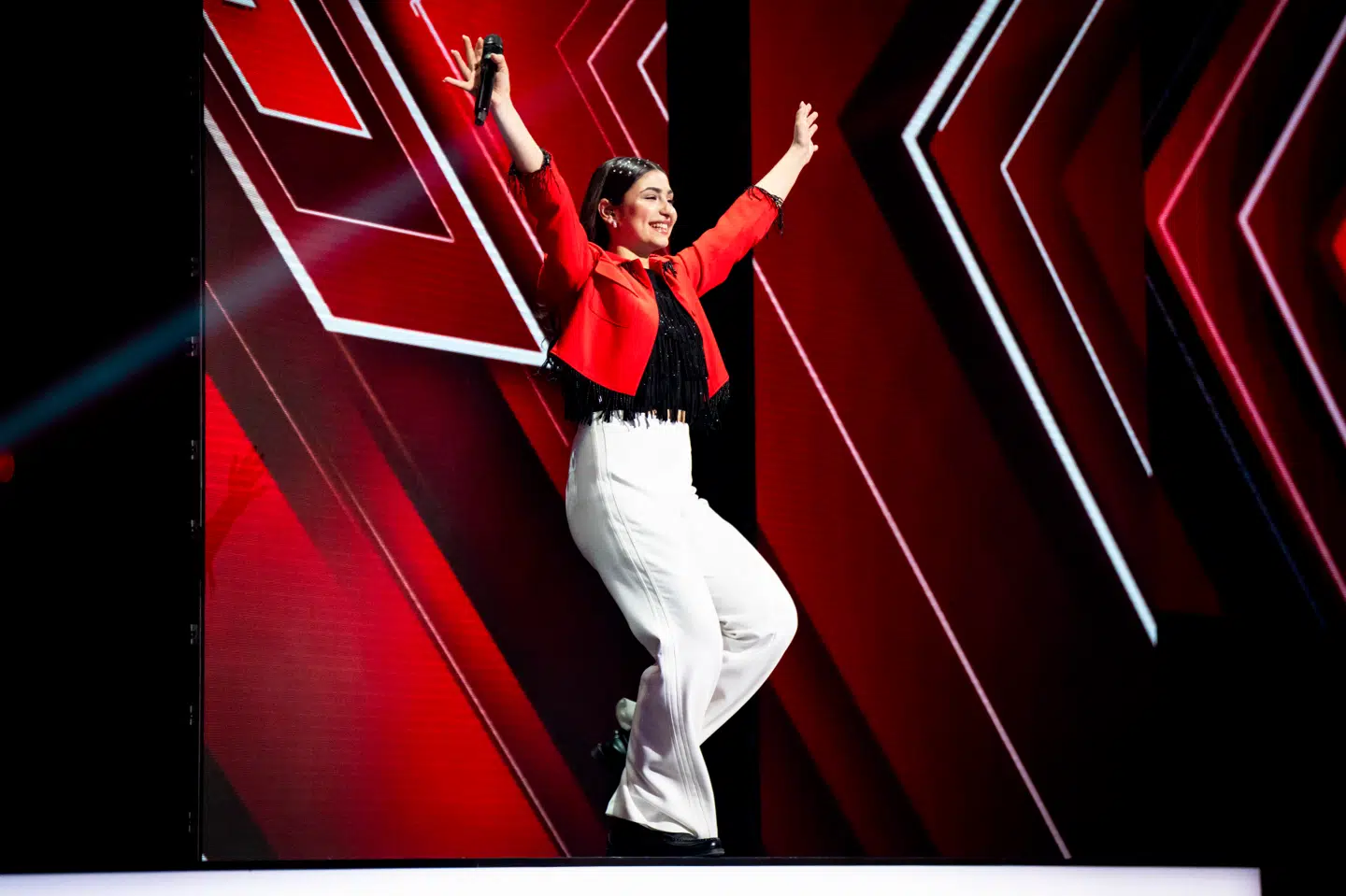 I finalen sang Hevi blandt andet sin 'Elsker dig for evigt', ligesom hun optrådte med sangerinden Mille.