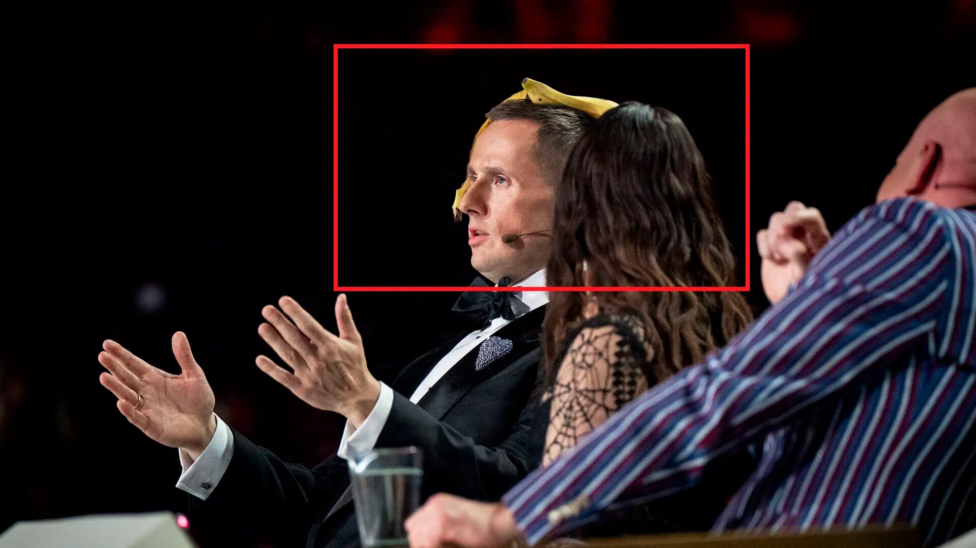 Benjamin Hav forklarer banan-stunt: Har lært det af Helmig