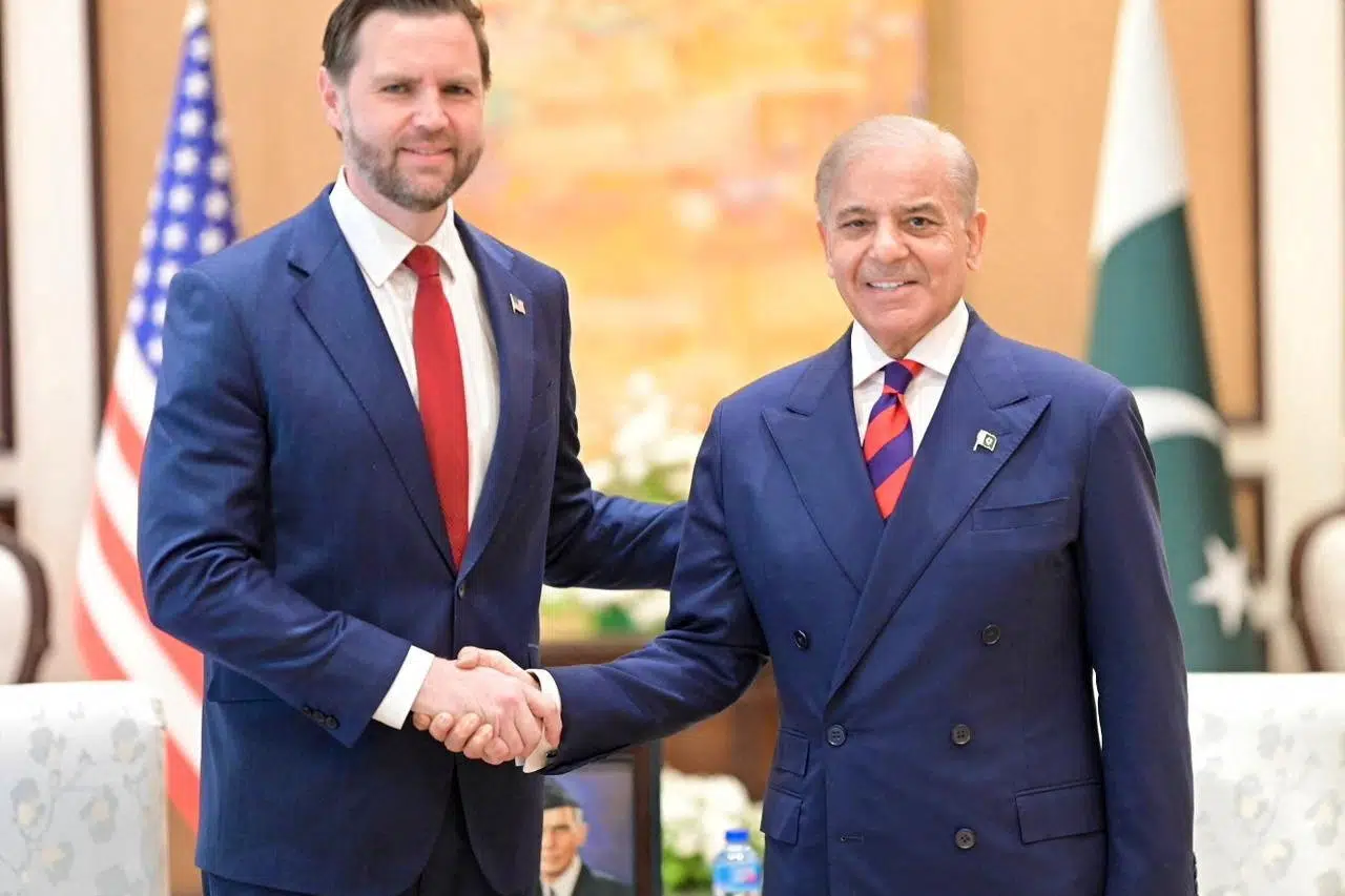 Medier: USA og Iran indleder de mest højtstående snakke i årtier