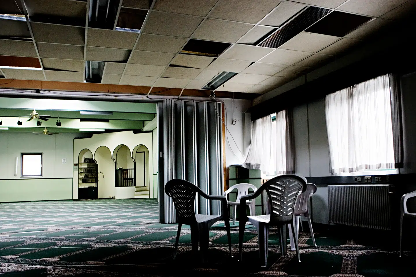 Moskeen på Ørbækvej, hvor knivstikket fandt sted ude foran. Nu søger Fyns Politi vidner.