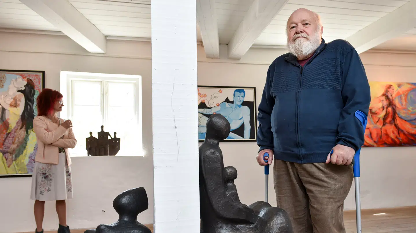 Her ses den nu afdøde kunstner Paul Cederdorf under en fernisering med Sussi Nielsen (kendt fra Sussi og Leo red.).