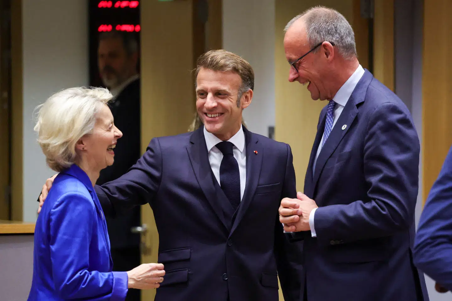 Europæiske ledere, heriblandt Emmanuel Macron, Friedrich Merz og Ursula von der Leyen, har søndag sendt en hilsen til Péter Magyar, der søndag har vundet parlamentsvalget i Ungarn. (Arkivfoto).