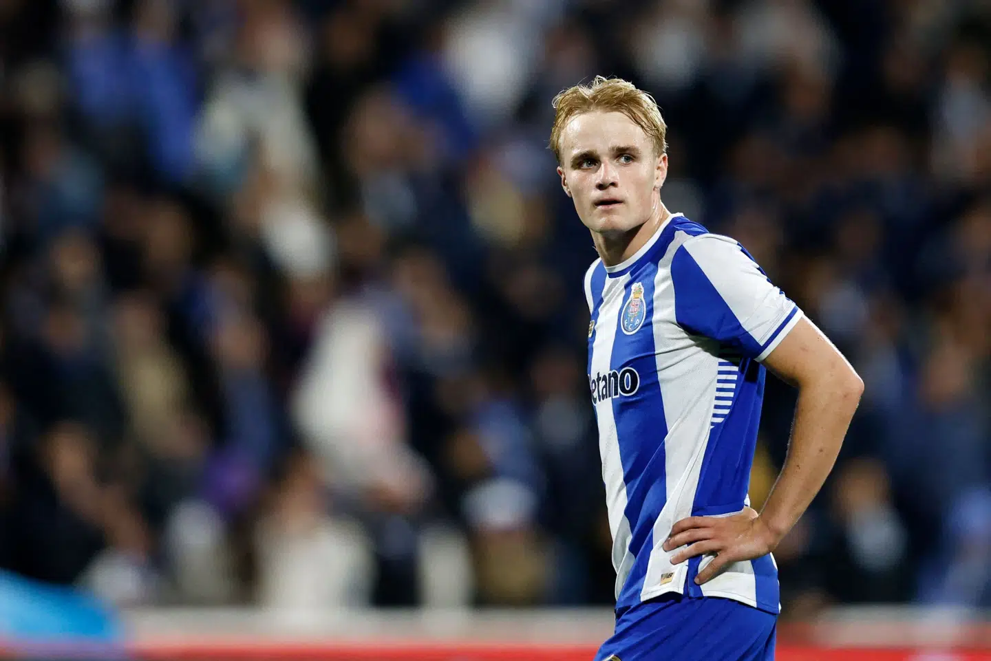 Victor Froholdt spillede søndag aften en god kamp for FC Porto og krydrede indsatsen med et mål.