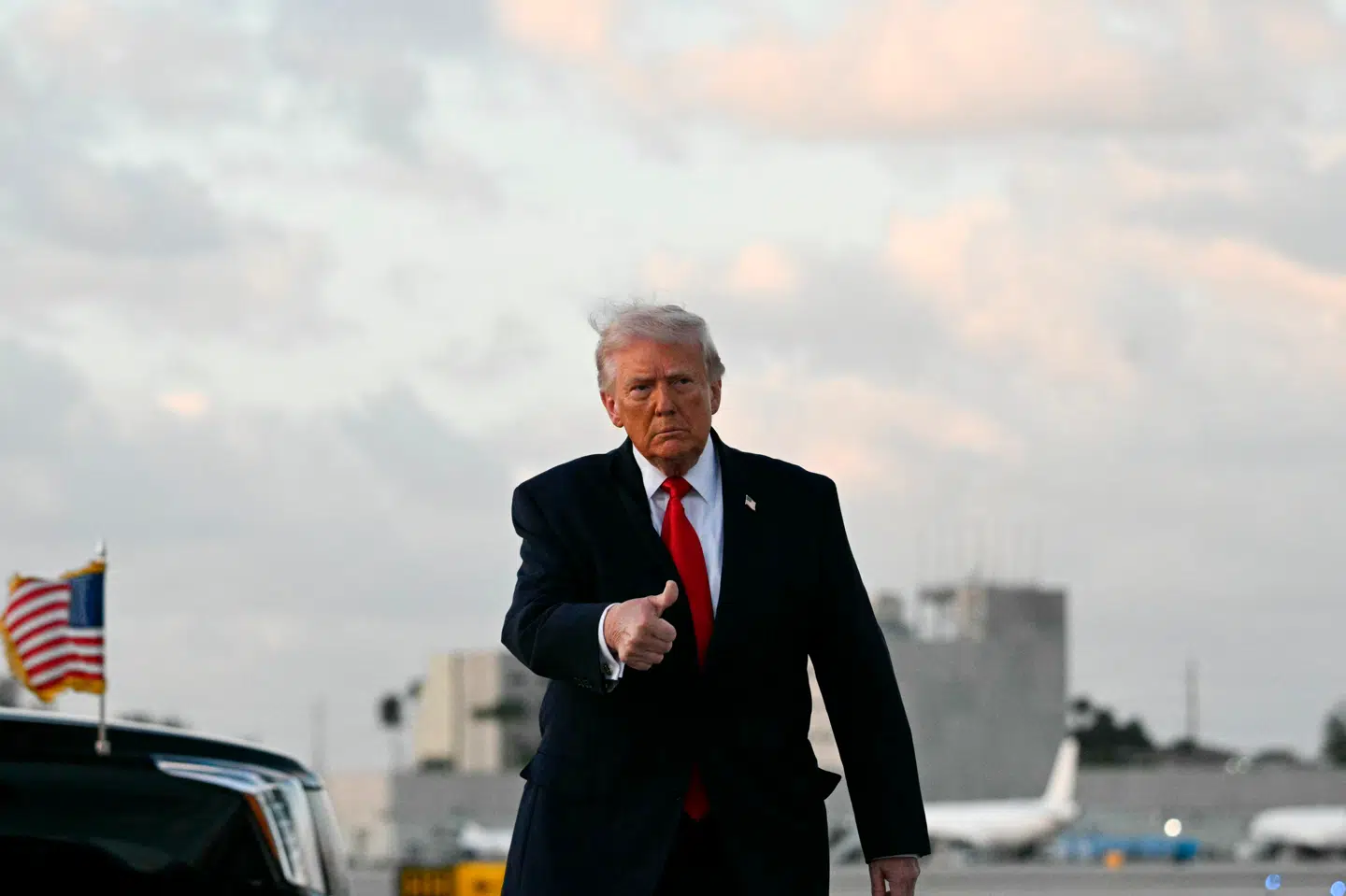 Efter forhandlingerne mellem Iran og USA søndag brød sammen, overvejer Donald Trump nye begrænsede angreb mod Iran, fortæller kilder med kendskab til sagen til The Wall Street Journal.