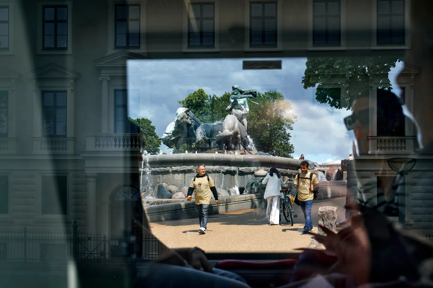 A.P. Møller Holding fik i sommeren 2024 udarbejdet en trafikanalyse over tre dage, som nåede frem til, at når der var allermest travlt ved Gefionspringvandet, kørte der en bus forbi springvandet hvert andet minut.