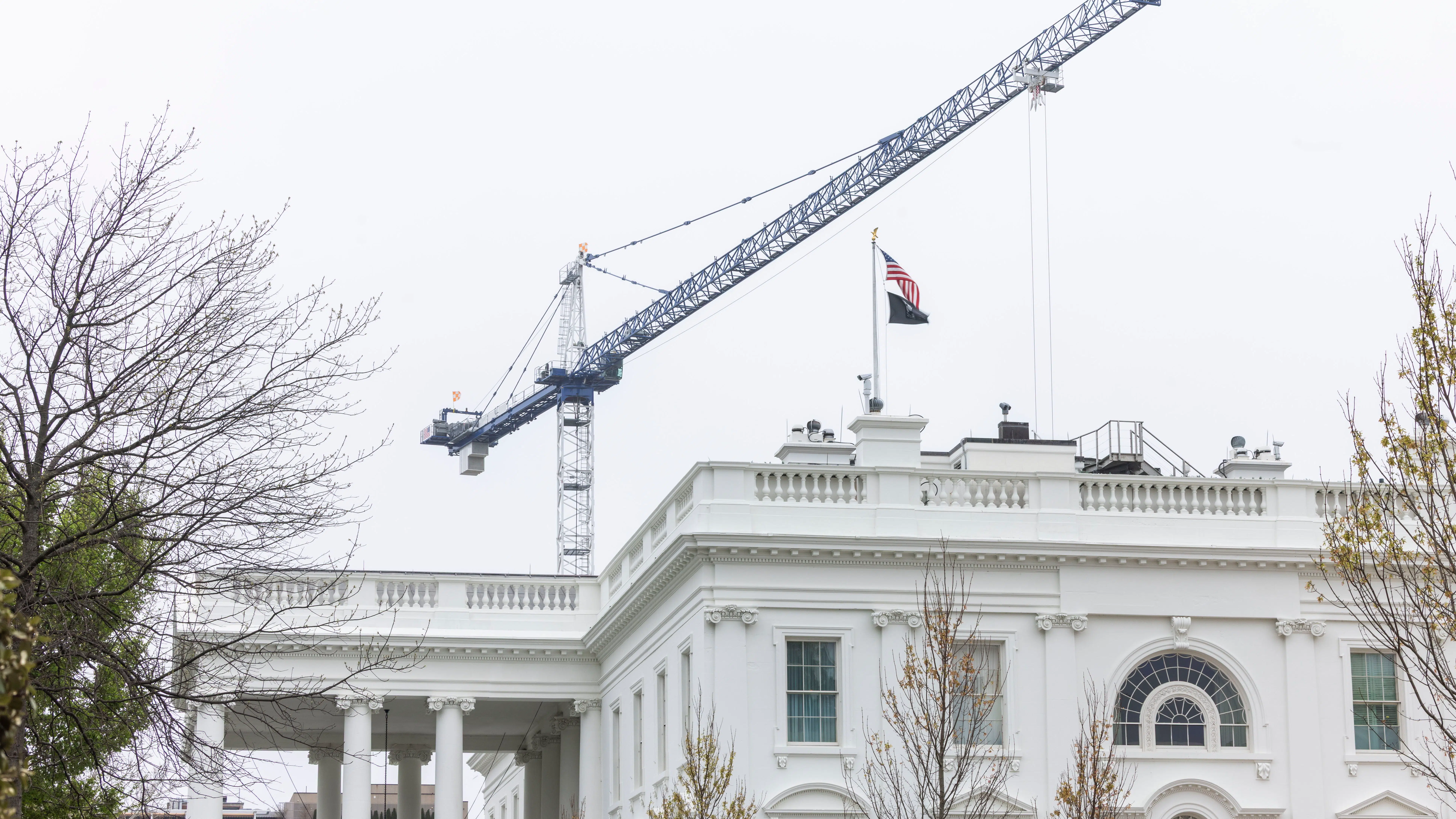 Grønt lys til Trumps vilde balsal – I hvert fald indtil videre