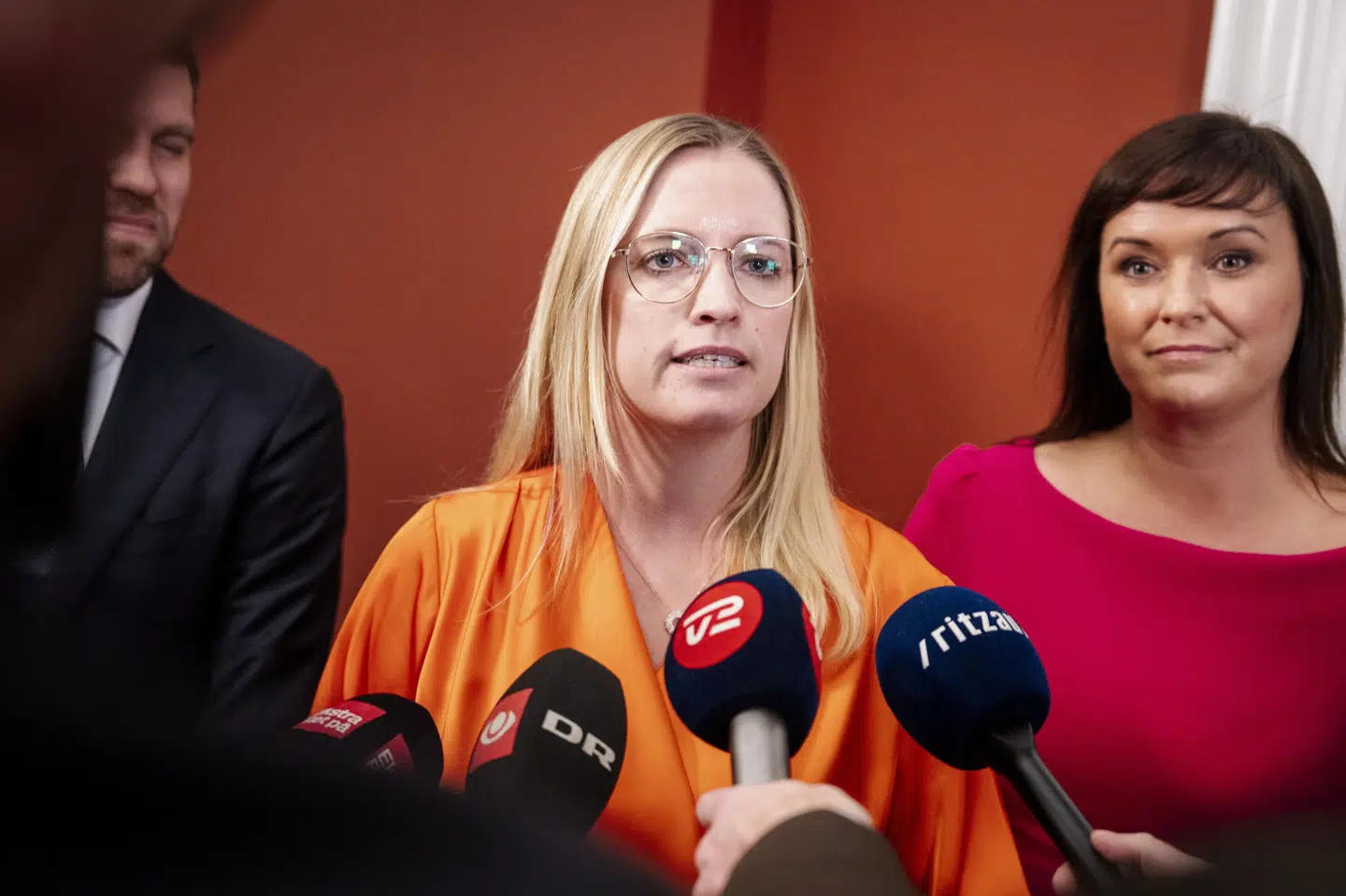 Morten Dahlin (V), Stephanie Lose (V) og Sophie Løhde (V) har mandag været til regeringsforhandlinger med den kongelige undersøger, Mette Frederiksen (S), i Statsministeriet.