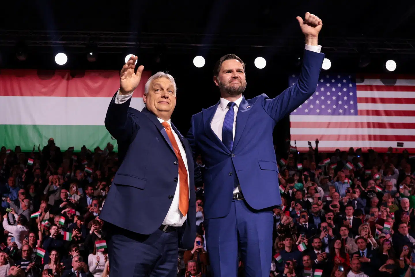 USA's vicepræsident. J.D. Vance, forsøgte til det sidste at sikre Viktor Orbán sejren ved valget i Ungarn, da han i sidste uge besøgte den ungarske premierminister. (Arkivfoto).