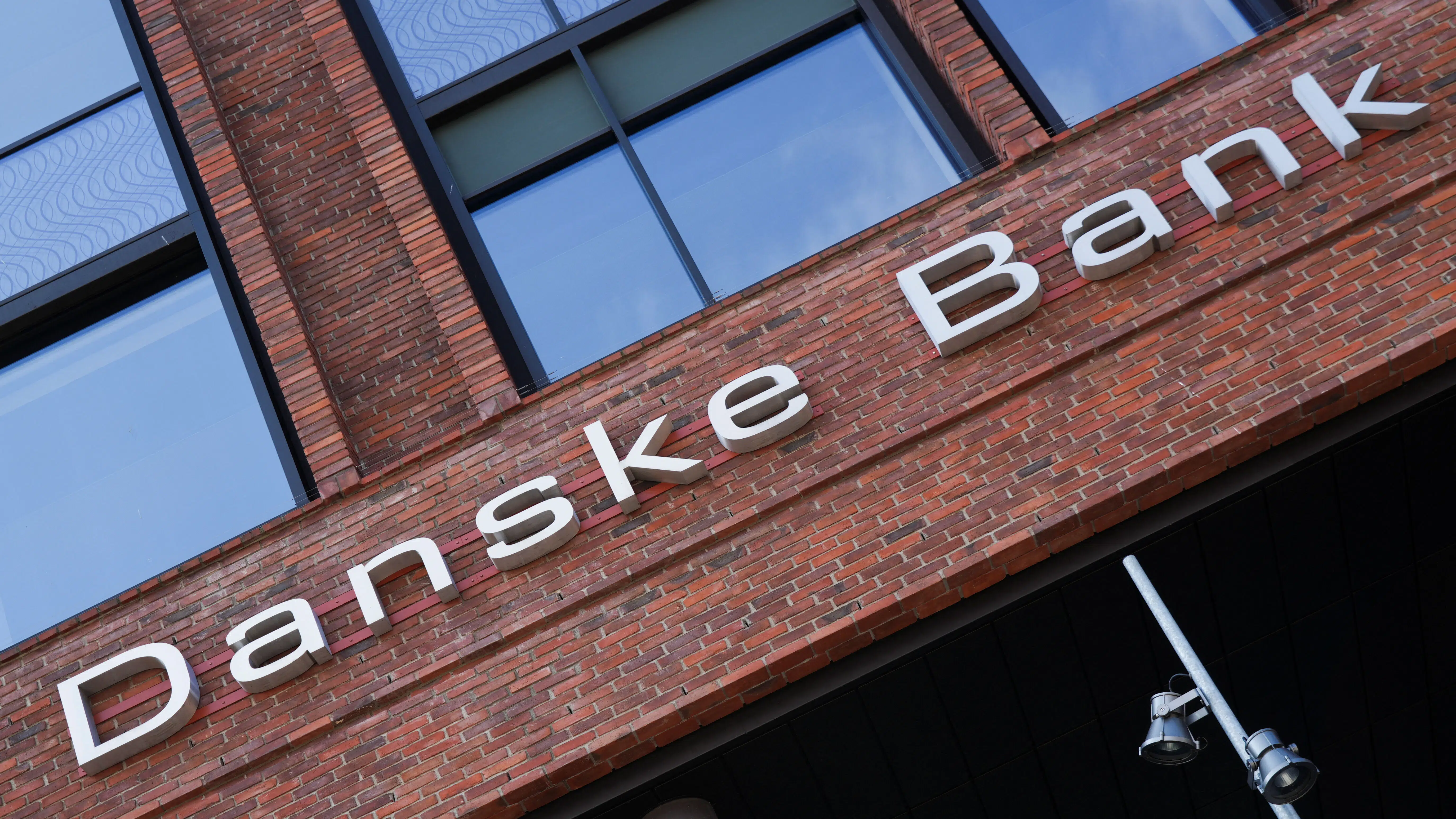 Danske Bank i kæmpe brøler: 20.600 adresser afsløret