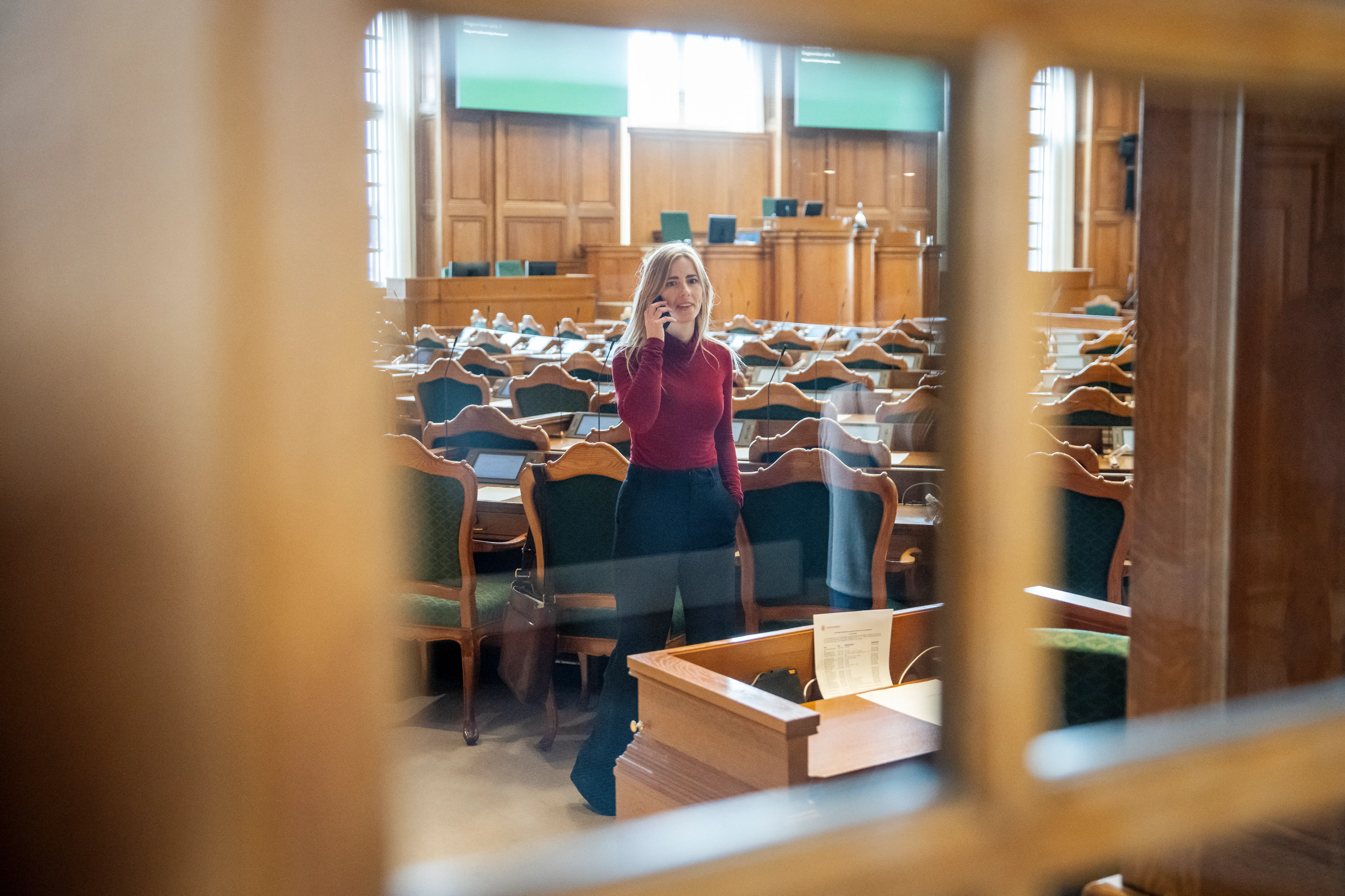 Avis har gennemgået nyt folketingsmedlems videoer – skaber mystik om bolig