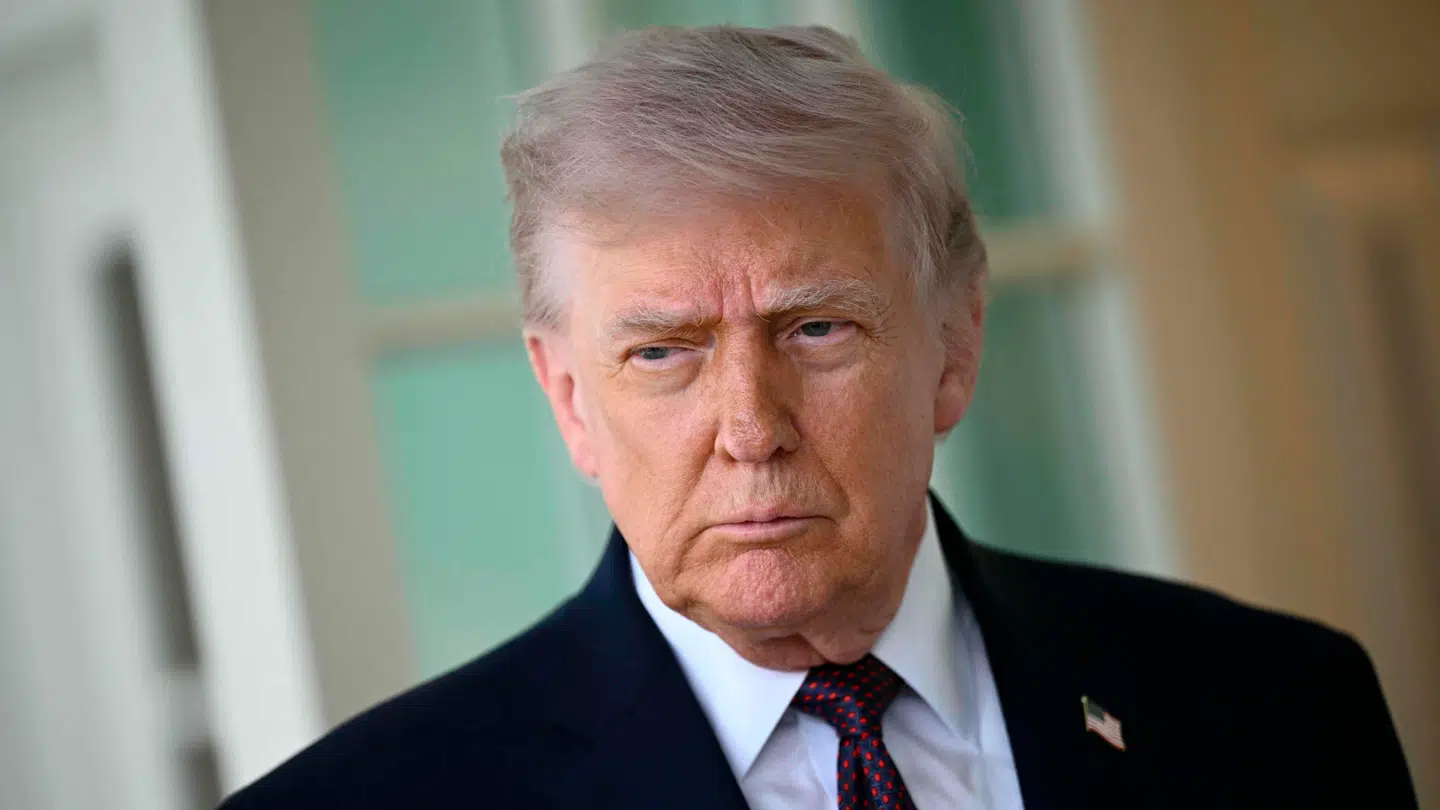 Donald Trump langer ud efter Norge og Storbritannien i et nyt post på Truth Social.