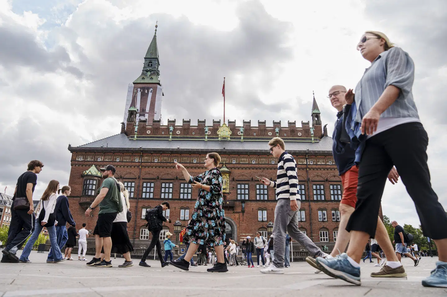 Nogle borgere har oplevet at modtage en falsk sms fra Københavns Kommune, hvor kommunen angiveligt påstår, at borgeren skylder et mindre beløb for en parkeringsbøde. Sms'erne er falske, siger kommunen. (Arkivfoto).