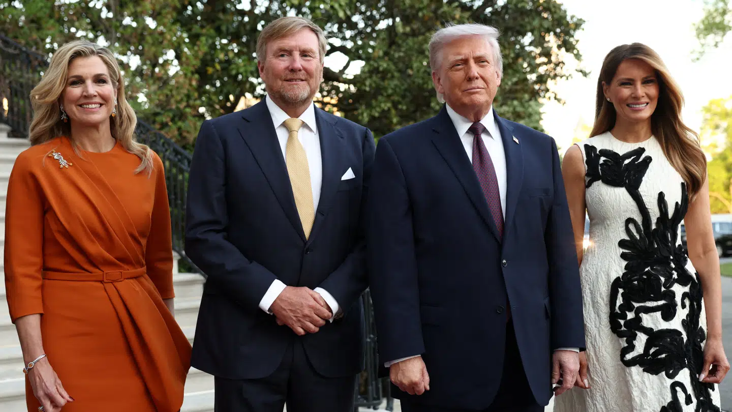 Kongeparret samlet med Donald og Melania Trump mandag aften.