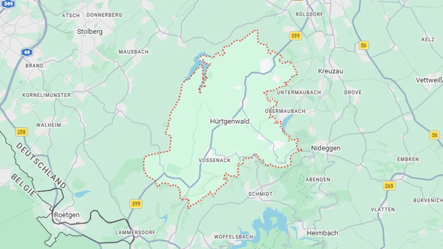 I Hürtgenwald styrtede et fly ned. To personer er døde.