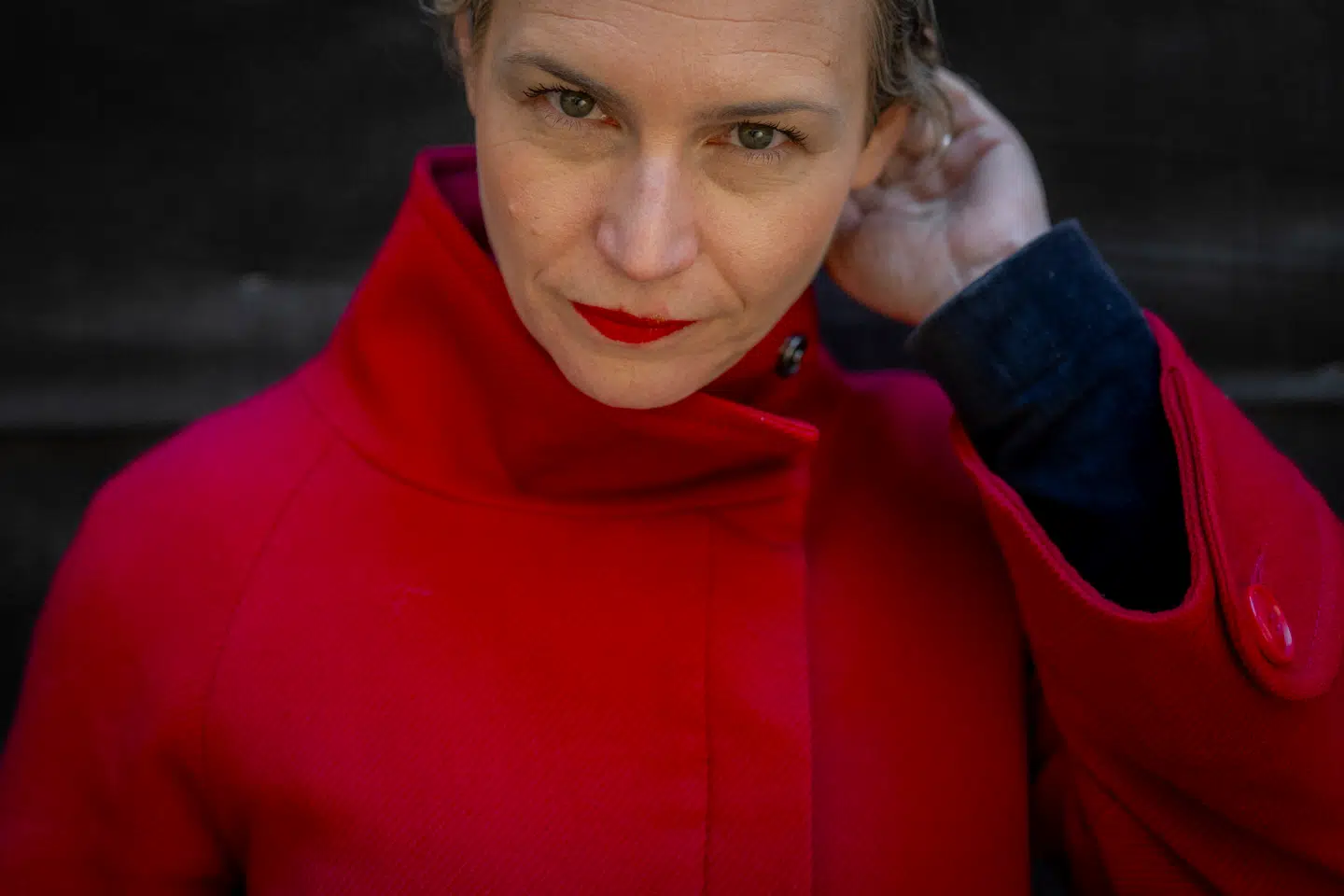 Med sin nye bog, »Uværdig«, genfortæller Ypi sin farmors liv i det 20. århundrede, som samtidig er en beretning om det moderne Europa.