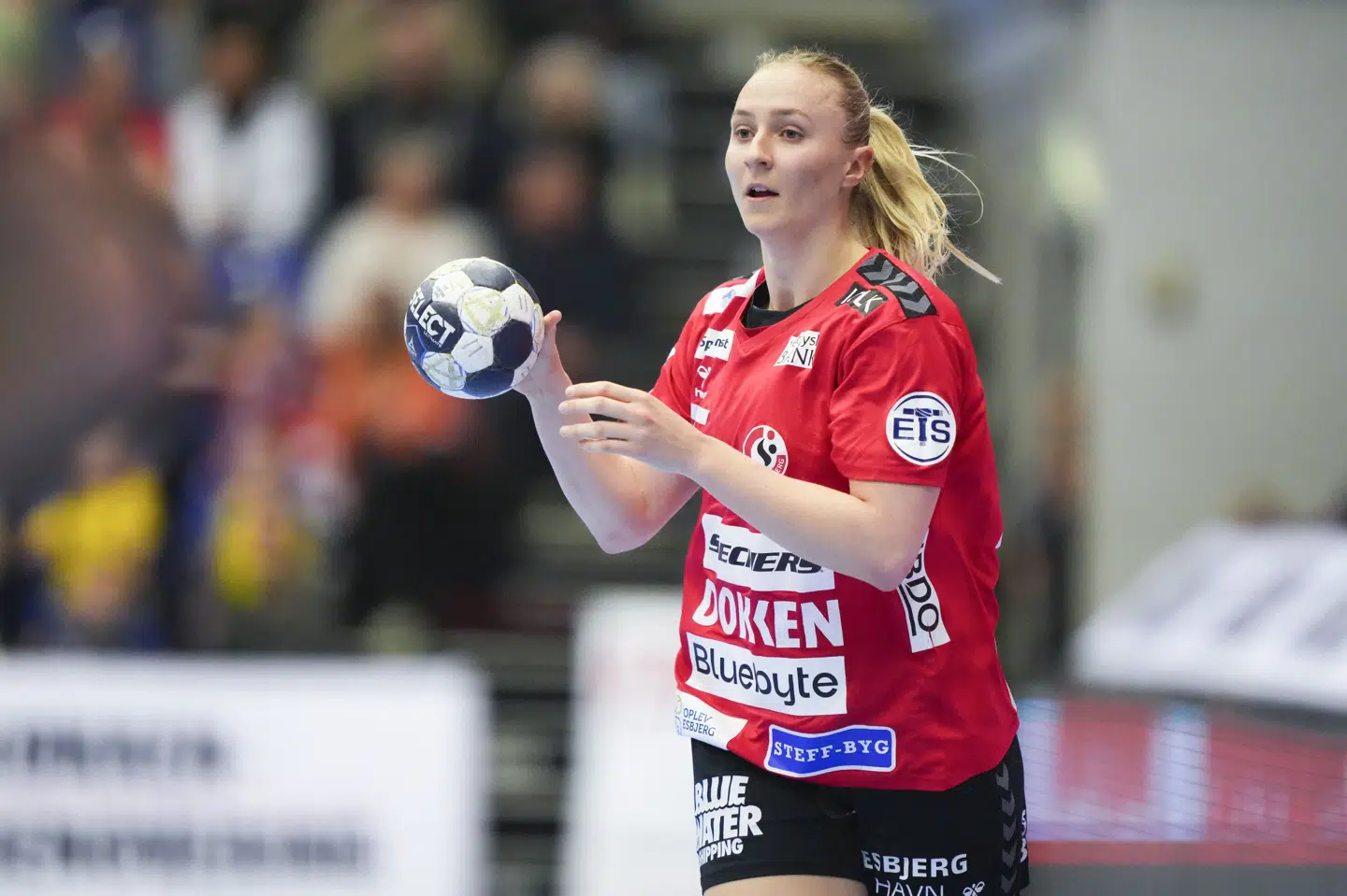 Henny Reistad scorede flittigt for Team Esbjerg, der onsdag aften åbnede slutspillet med en sejr over Sønderjyske. (Arkivfoto).