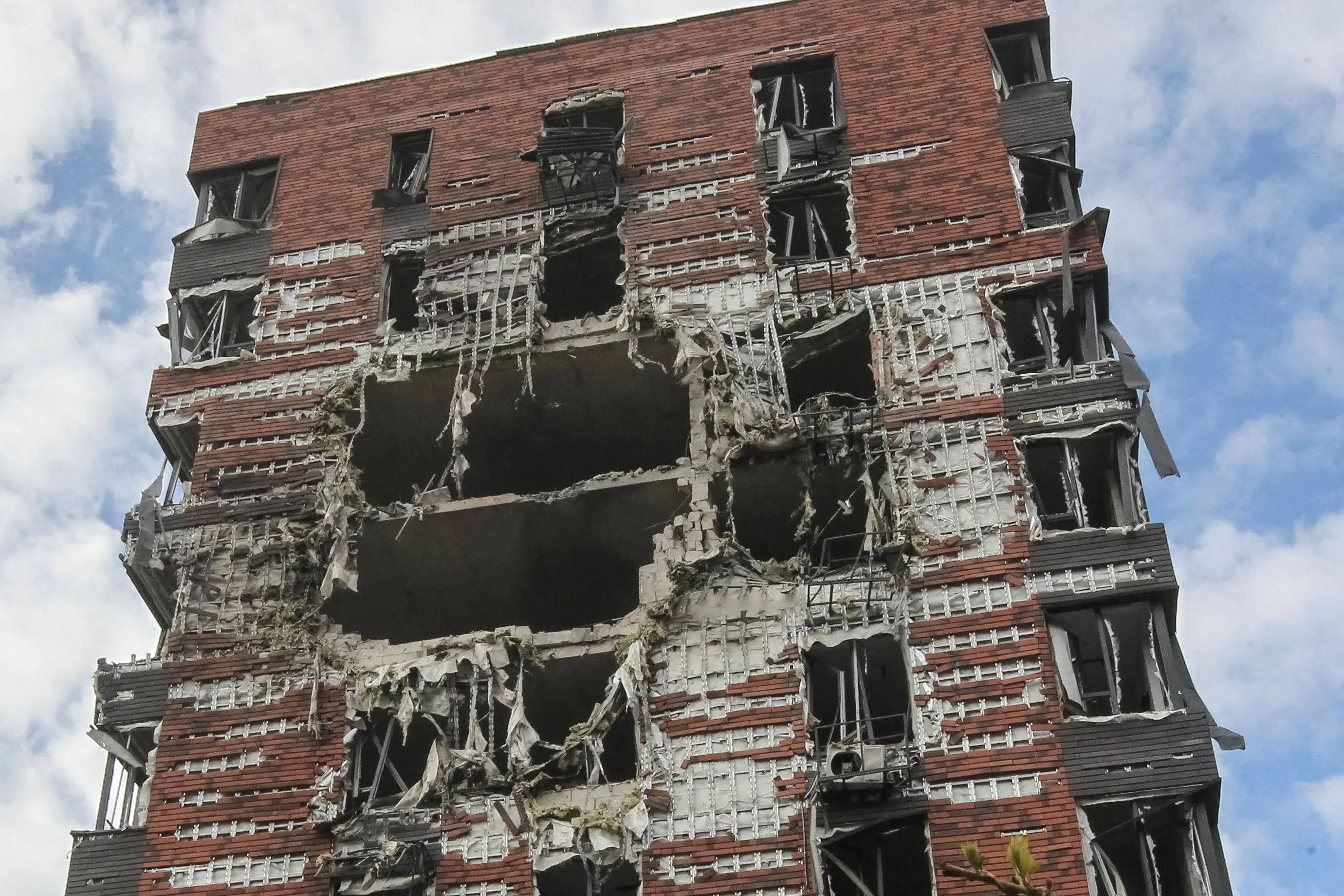 12-årig dreng meldes dræbt i natligt luftangreb i Kyiv