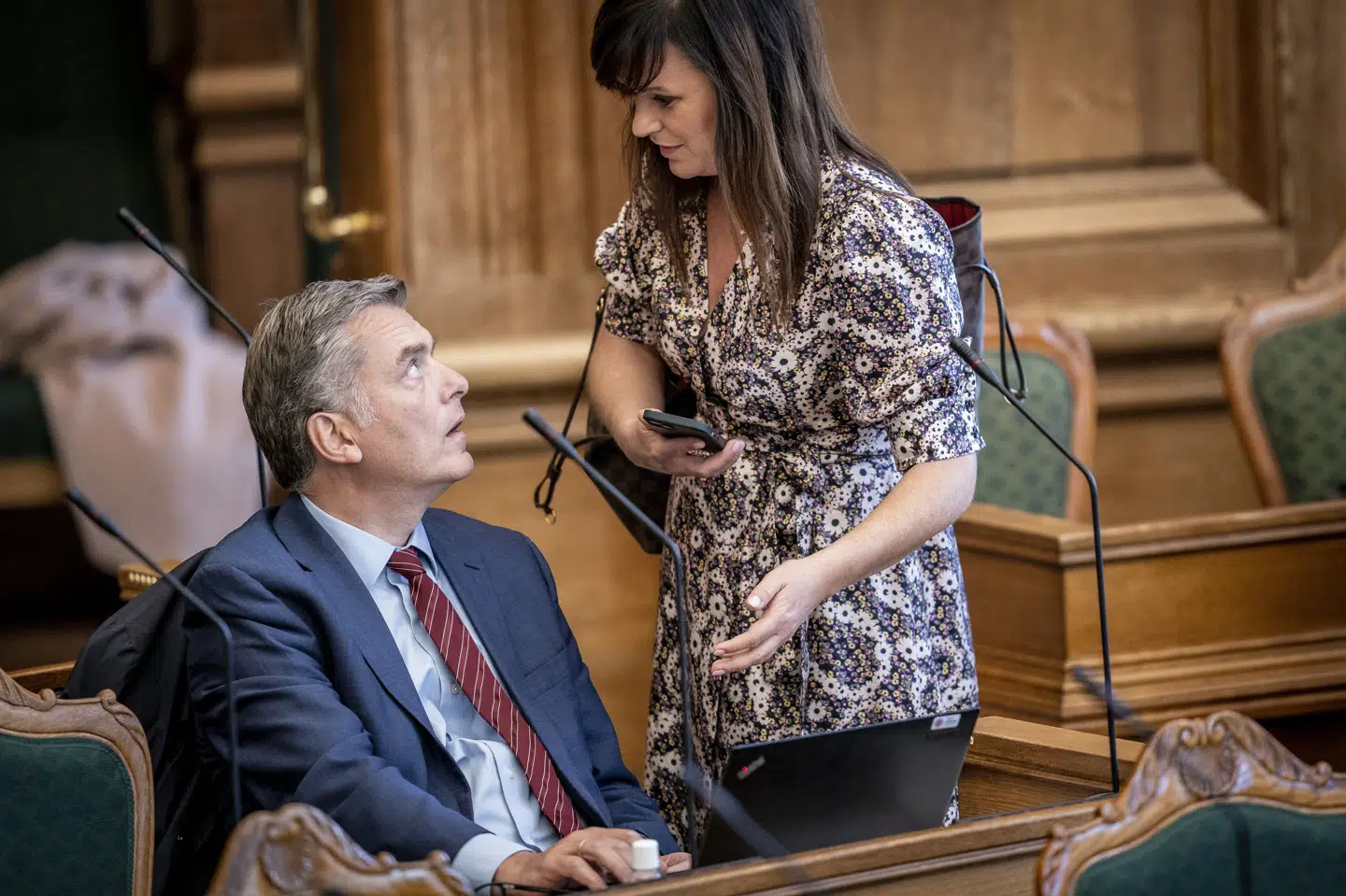 Sophie Løhde (th.) overtager posten som politisk ordfører i Venstre efter Jan E. Jørgensen (tv.). (Arkivfoto).