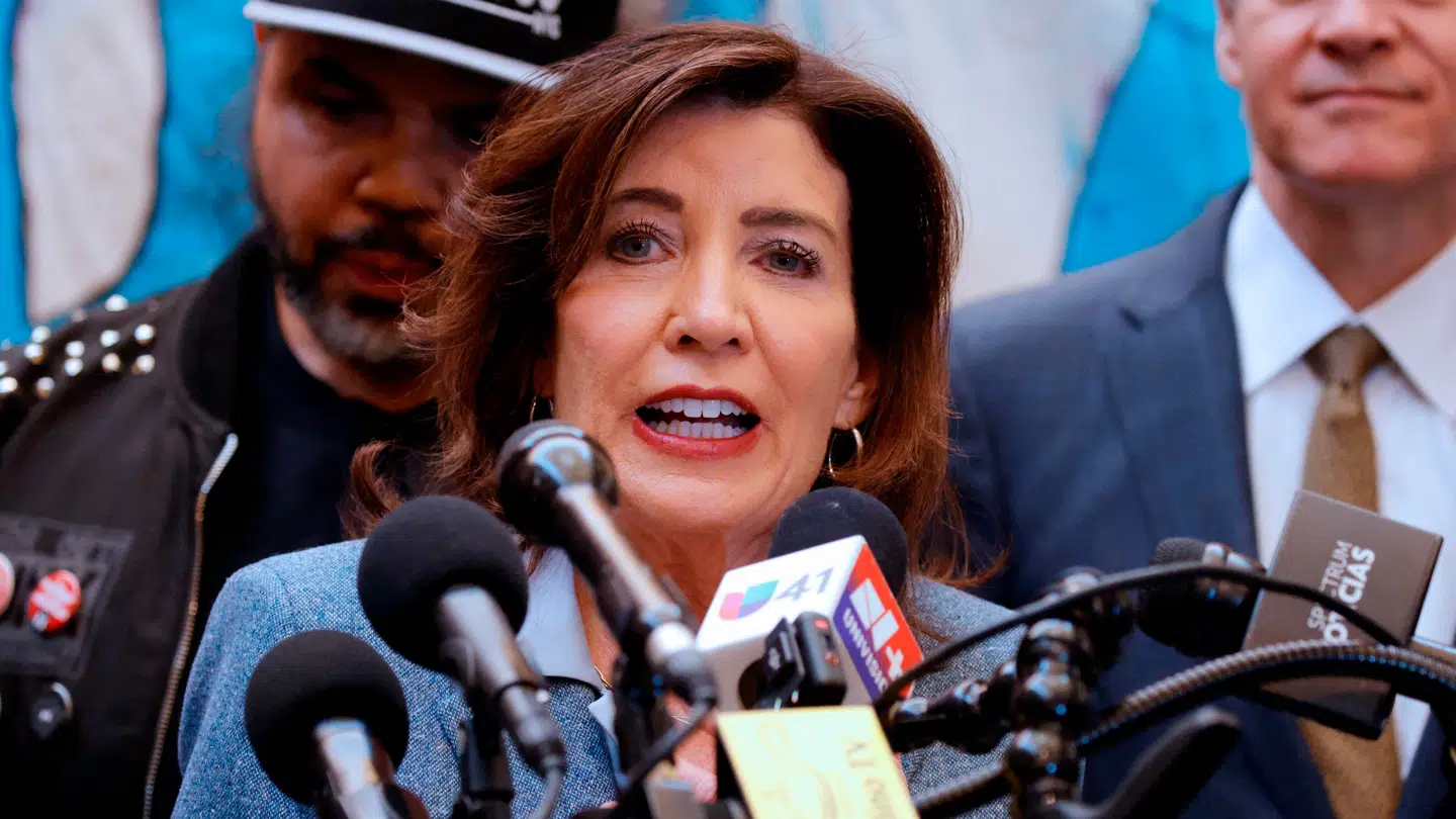 New York guvernør Kathy Hochul er ikke enig med en så høj togpris.