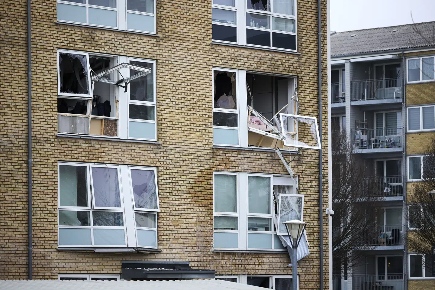 En voldsom eksplosion i Korsløkkeparken i Odense 1. februar er et af de synlige resultater af en konflikt i bandemiljøet, mener politiet. (Arkivfoto)