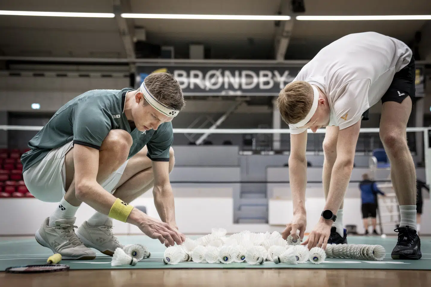 Viktor Axelsen og Anders Antonsen under en træning i Brøndby i 2023. (Arkivfoto).