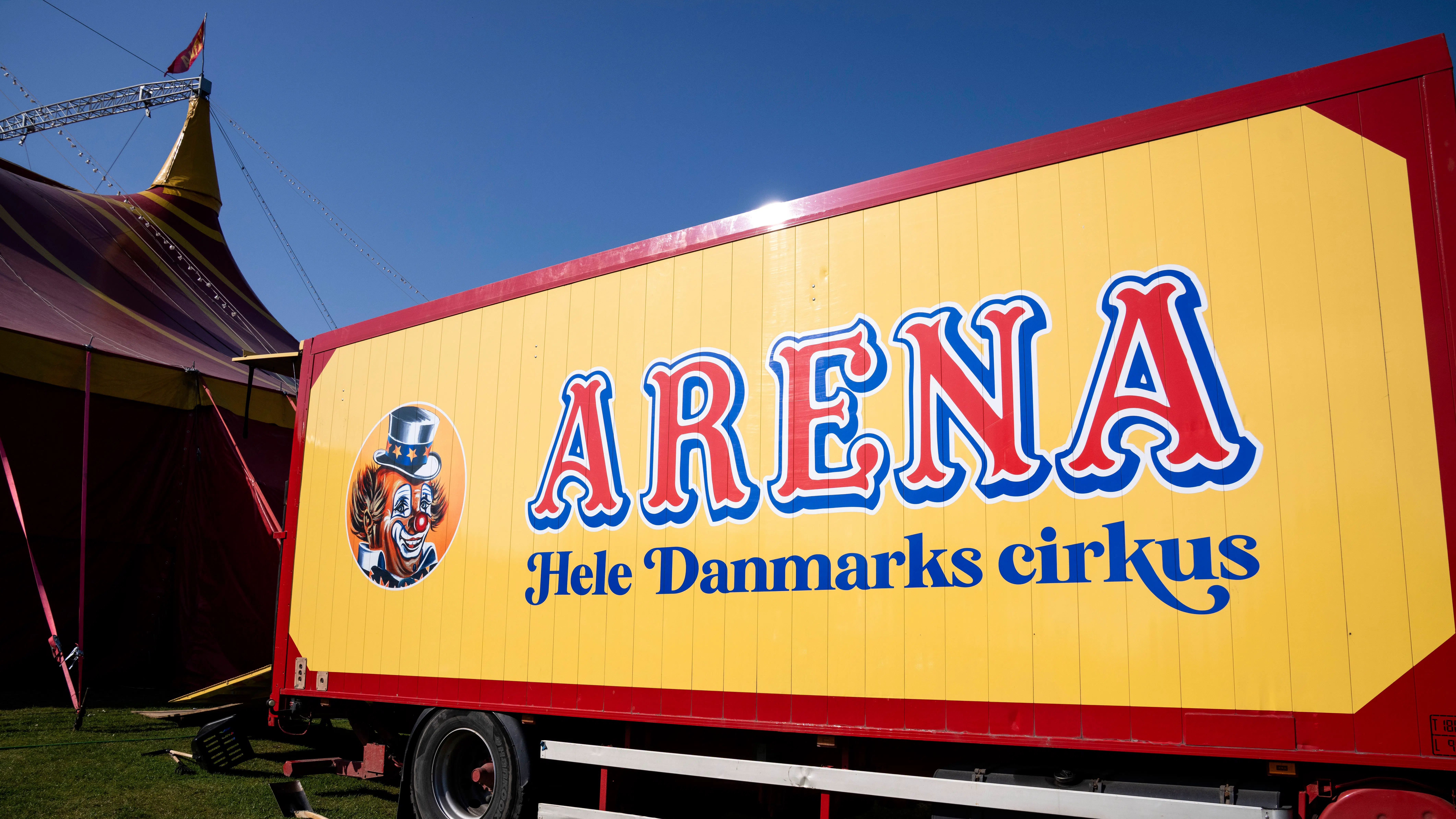 Cirkus Arena tiltalt for ulovlig arbejdskraft: Stuhr, stuhr bøde truer