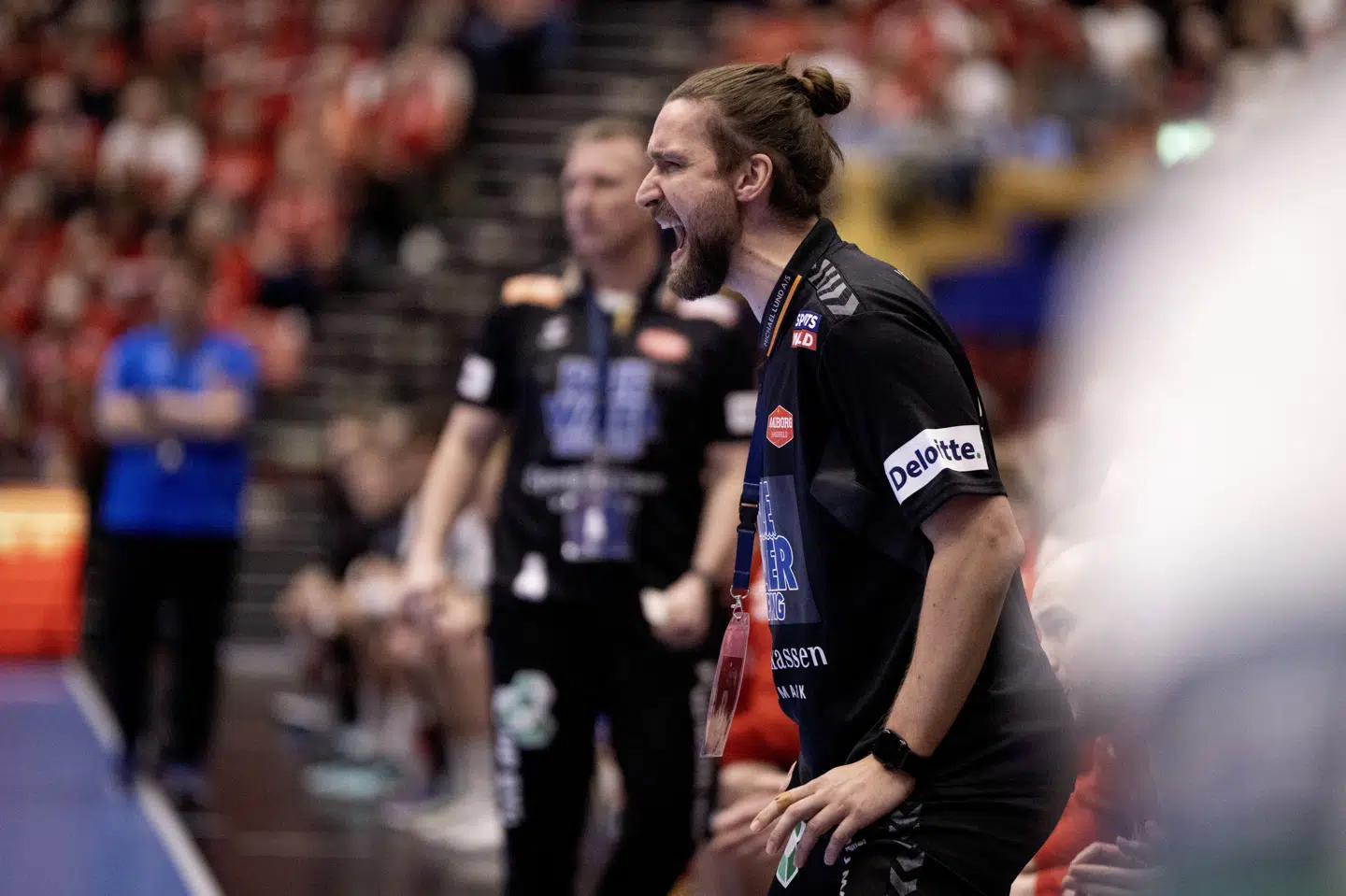 Aalborgs cheftræner Simon Dahl har stået i spidsen for den danske storklub siden november 2024. Nu bliver hans kontrakt forlænget. (Arkivfoto).