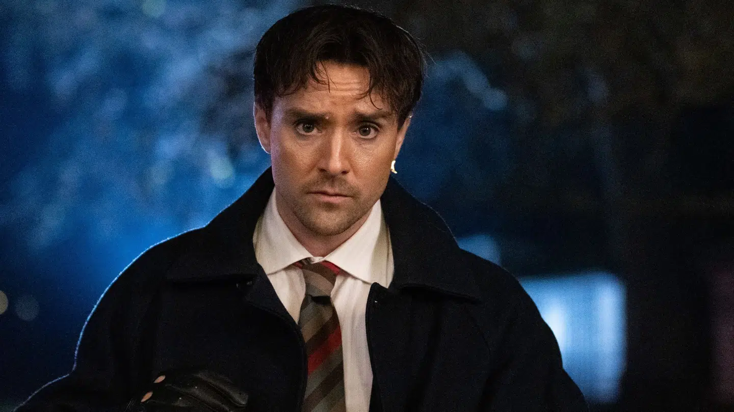 Martin Johannes Larsen er vært på 'Forræder – ukendt grund'.