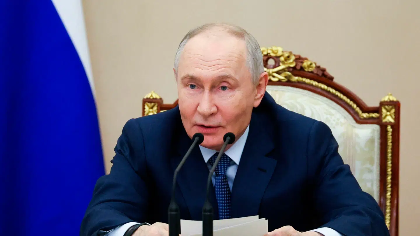 Vladimir Putin er ifølge spionchefen en »enormt farlig person«.