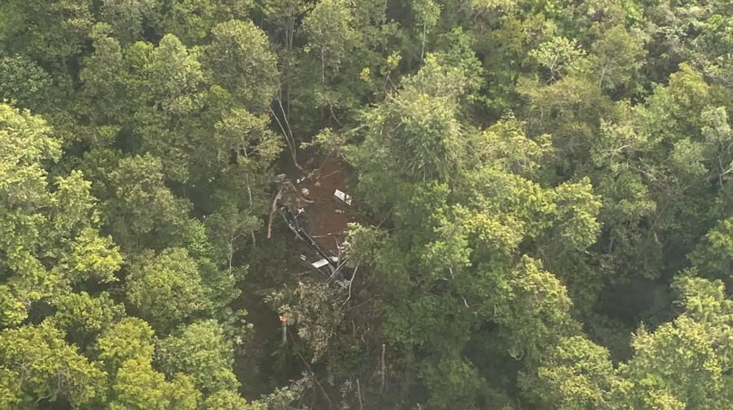 Vragdele blev fundet tre kilometer fra det sted, hvor man mistede kontakten til helikopteren.
