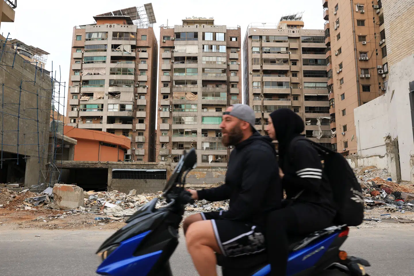 Libanesere vender tilbage til Beirut efter våbenhvileaftalen.