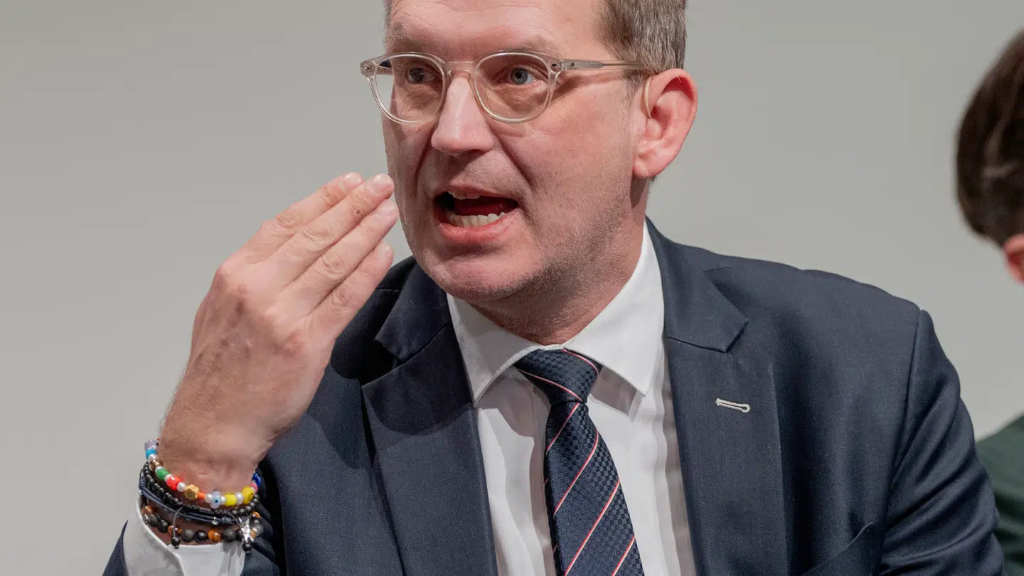 Troels Lund Poulsen raser på X.