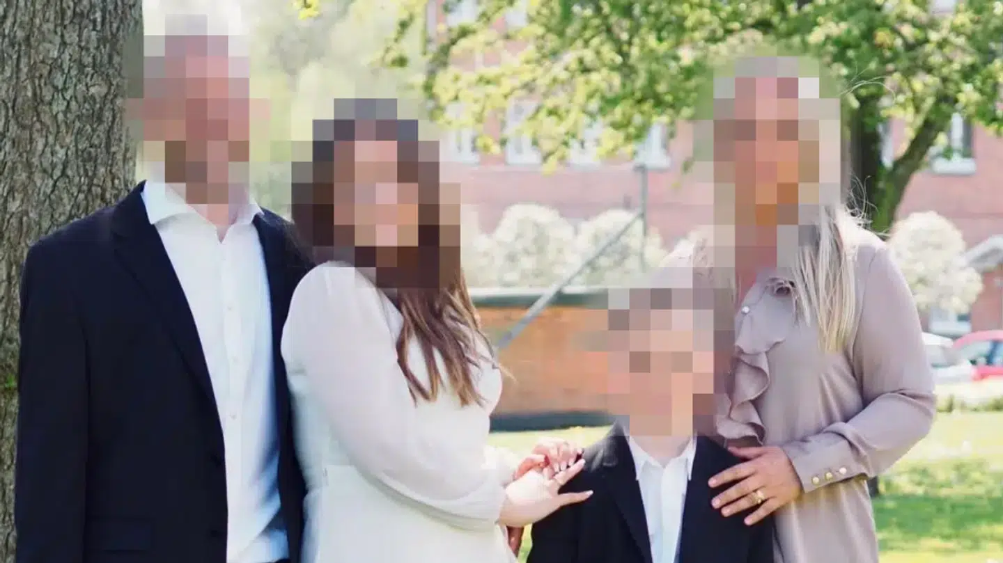 En dreng på ni år og en pige på 14 år mistede deres forældre, da en 33-årig mand kørte frontalt ind i familiens bil på Hillerødmotorvejens forlængese 6. juli 2024.