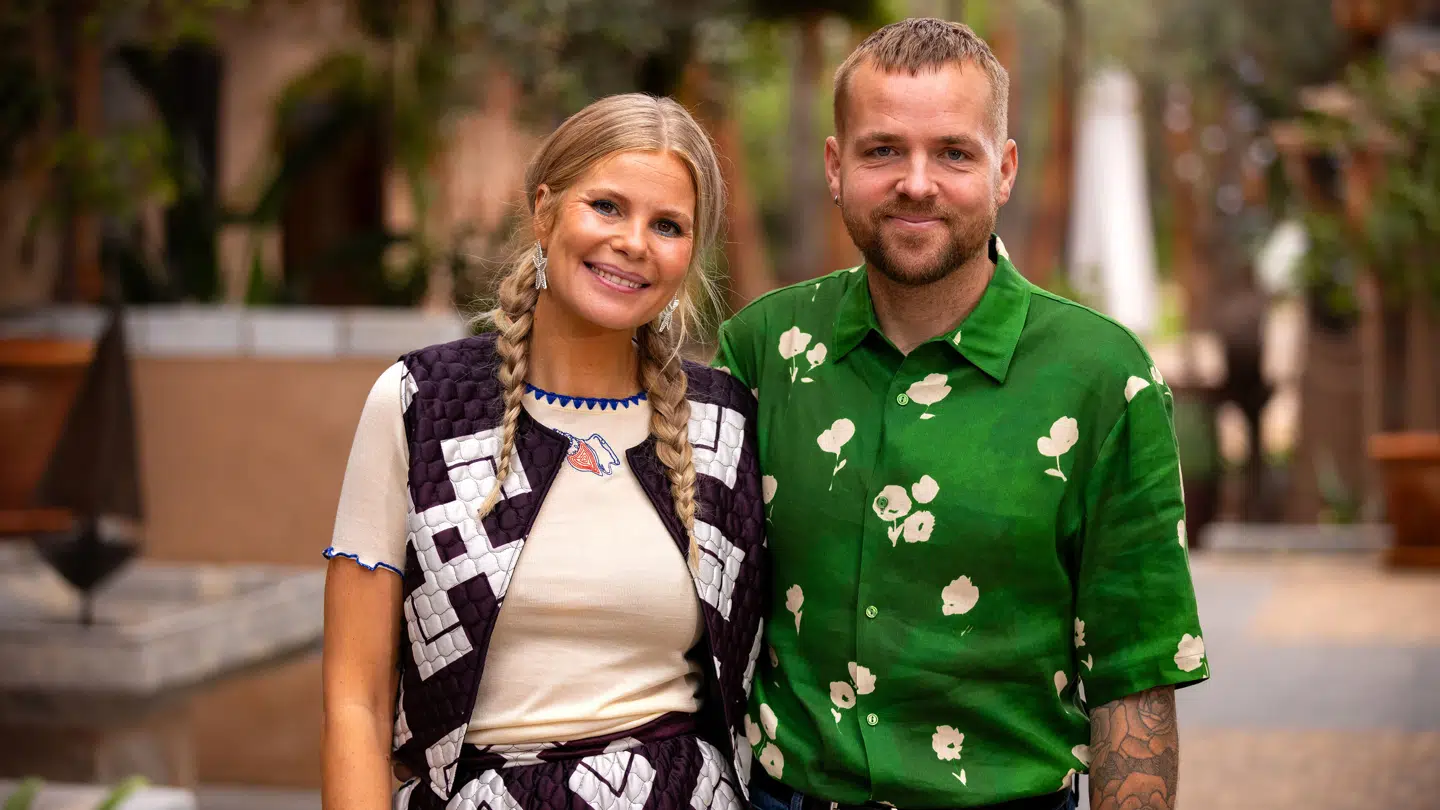 Parret Sofie Linde og Joakim Ingversen er tilbage som værter på anden sæson af 'Hotel romantik'.